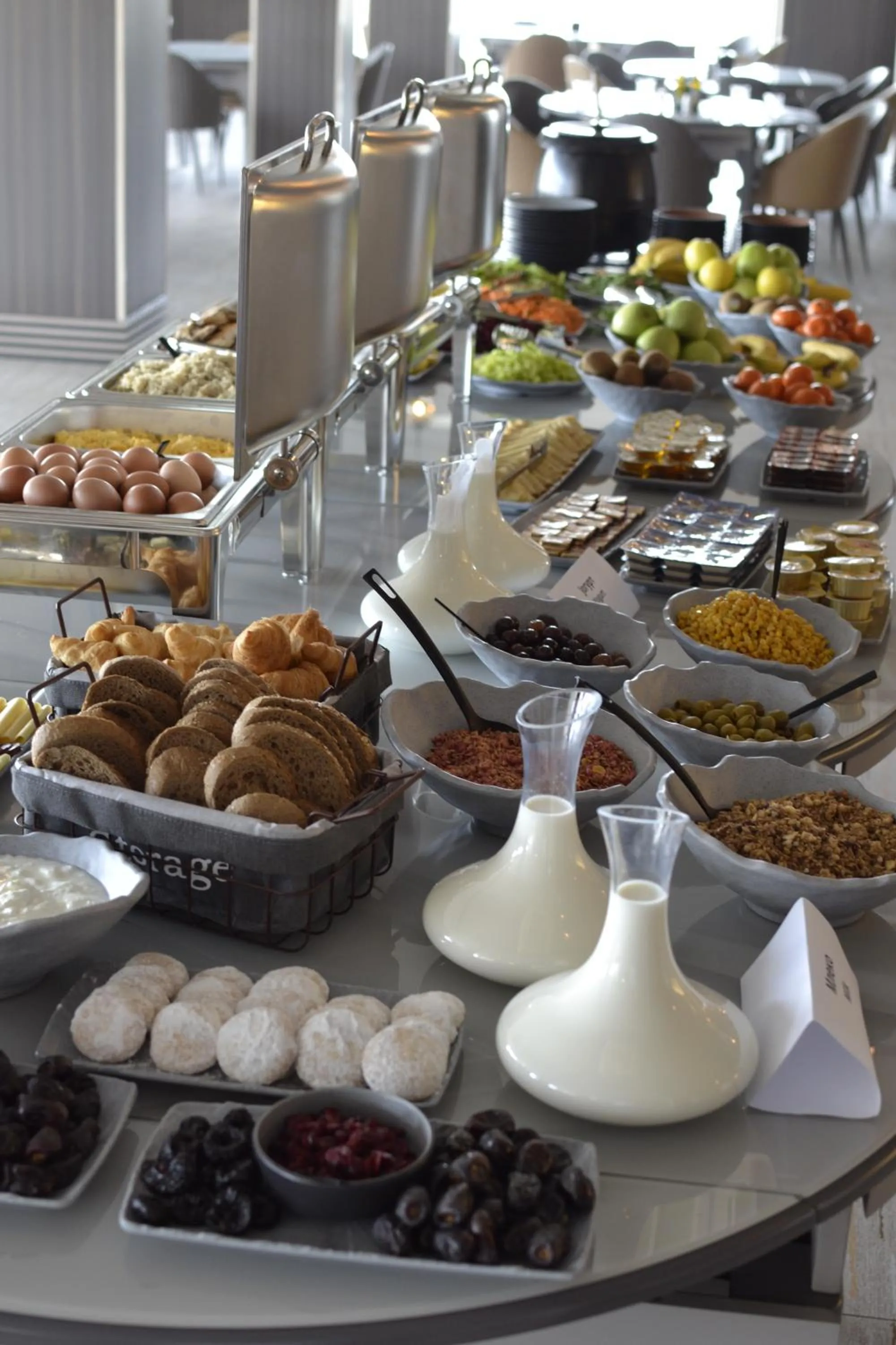 Restaurant/places to eat in Grey Star Hotel