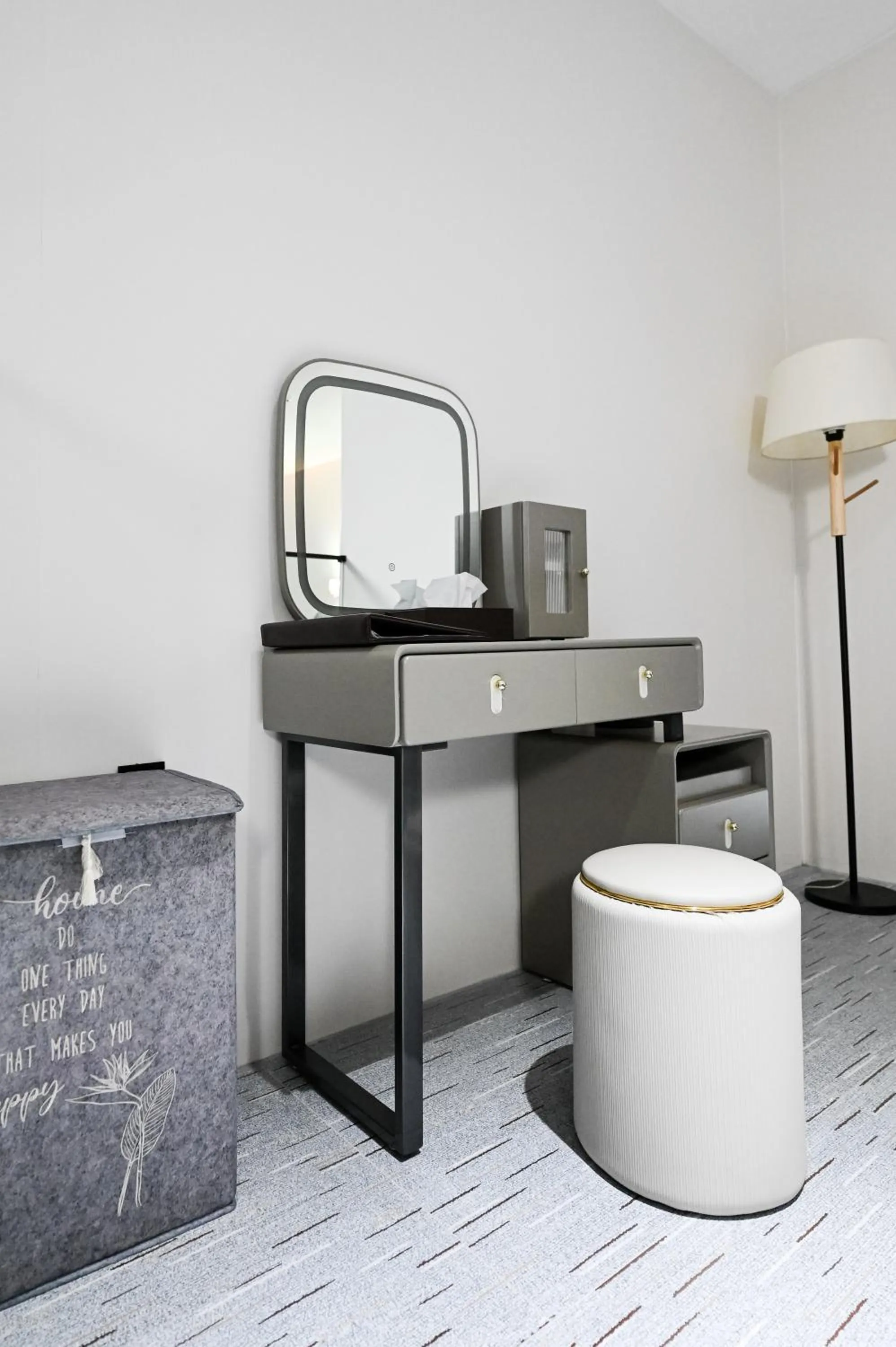 hair dresser in Grey Star Hotel