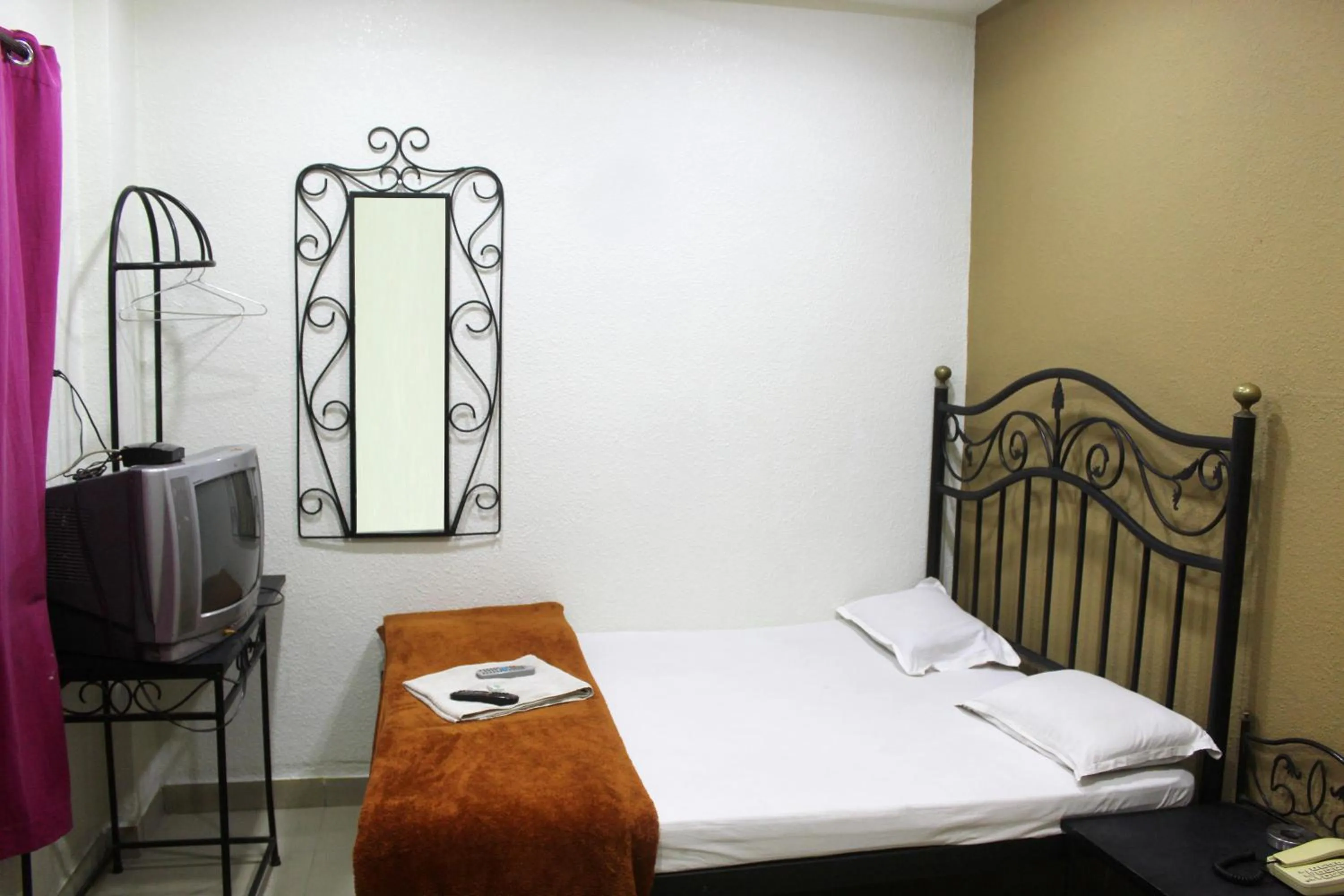 Photo of the whole room, Bed in Hotel Preetam Aurangabad