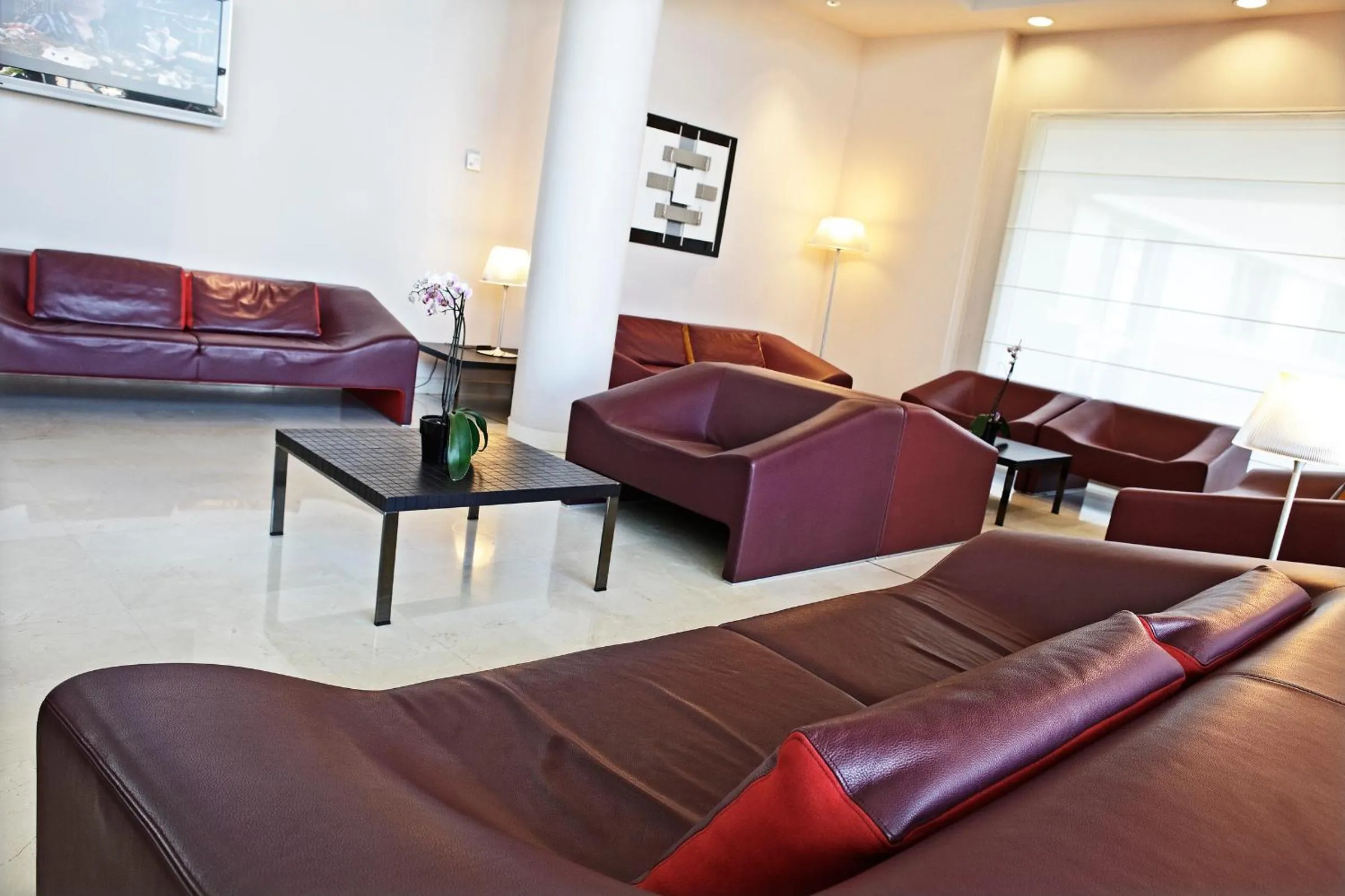 Communal lounge/ TV room in Hotel Rafael