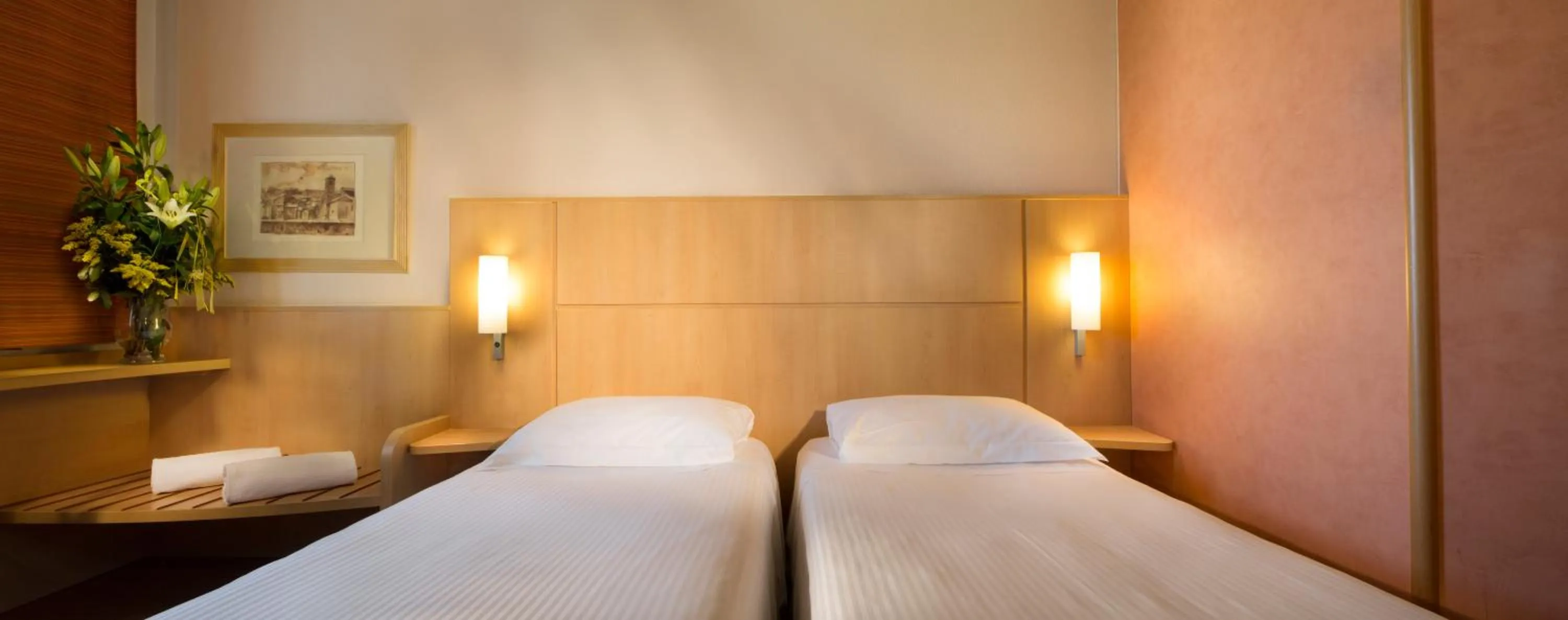 Photo of the whole room, Bed in Hotel Rafael