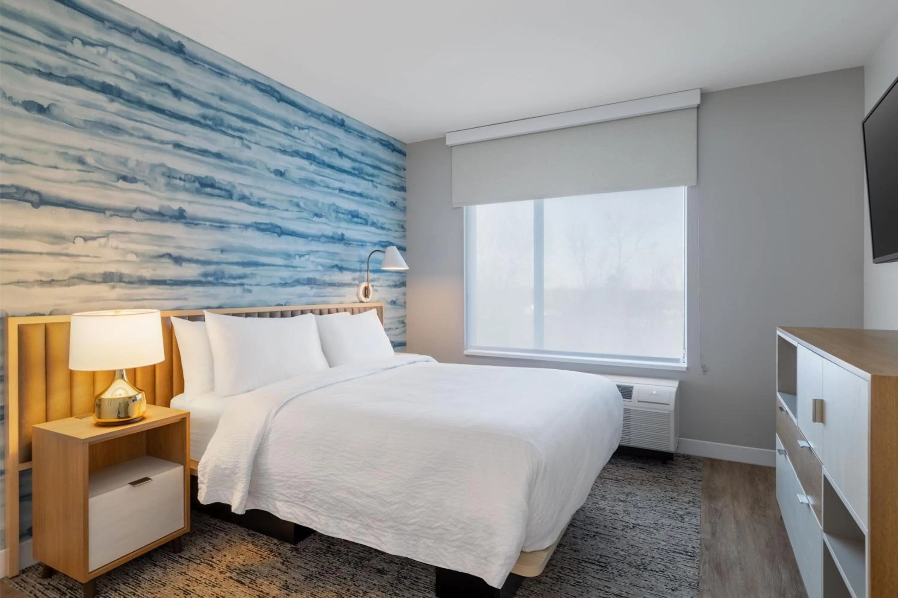 Photo of the whole room, Bed in TownePlace Suites by Marriott Geneva at SPIRE Academy