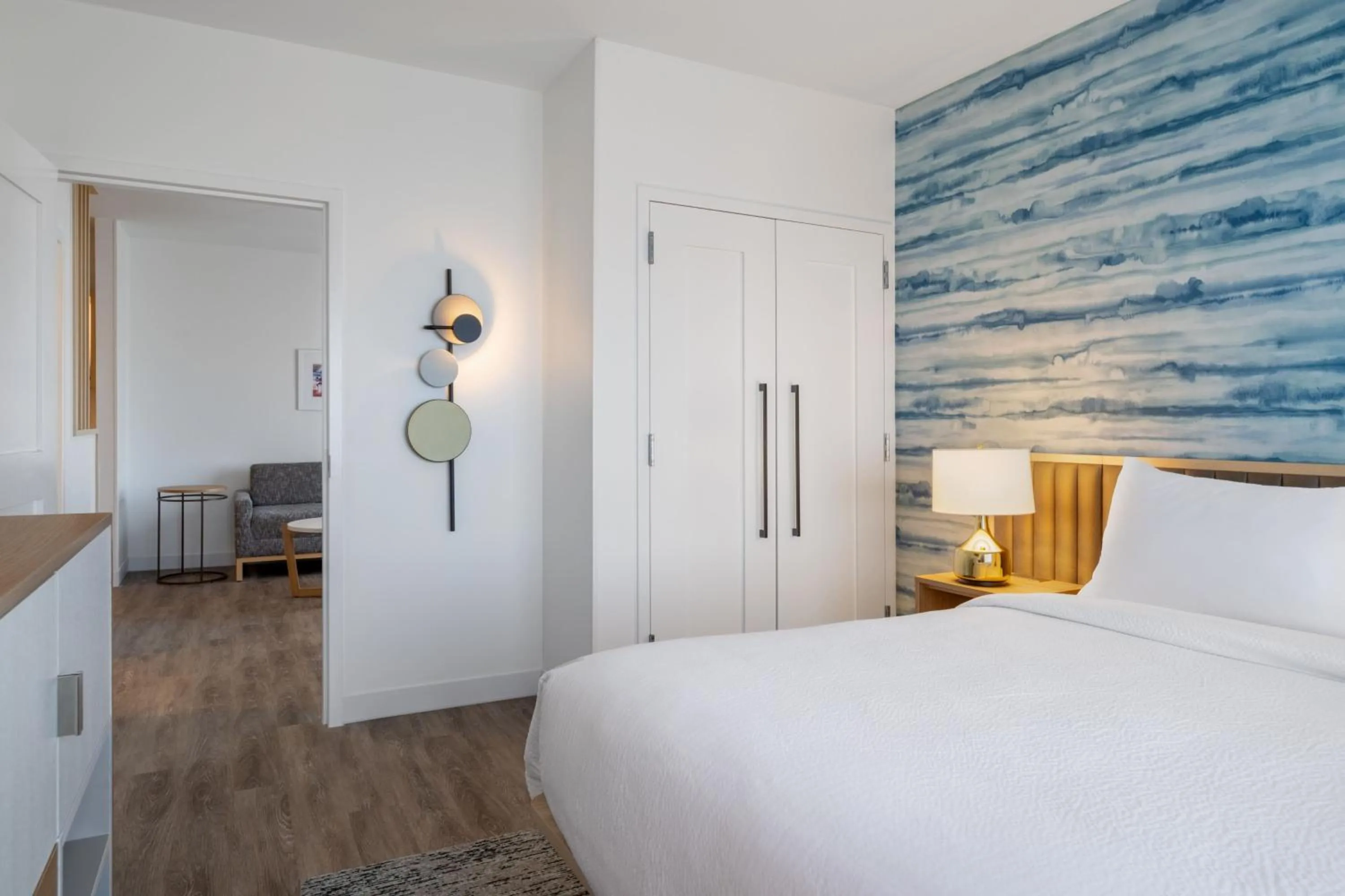 Bedroom, Bed in TownePlace Suites by Marriott Geneva at SPIRE Academy