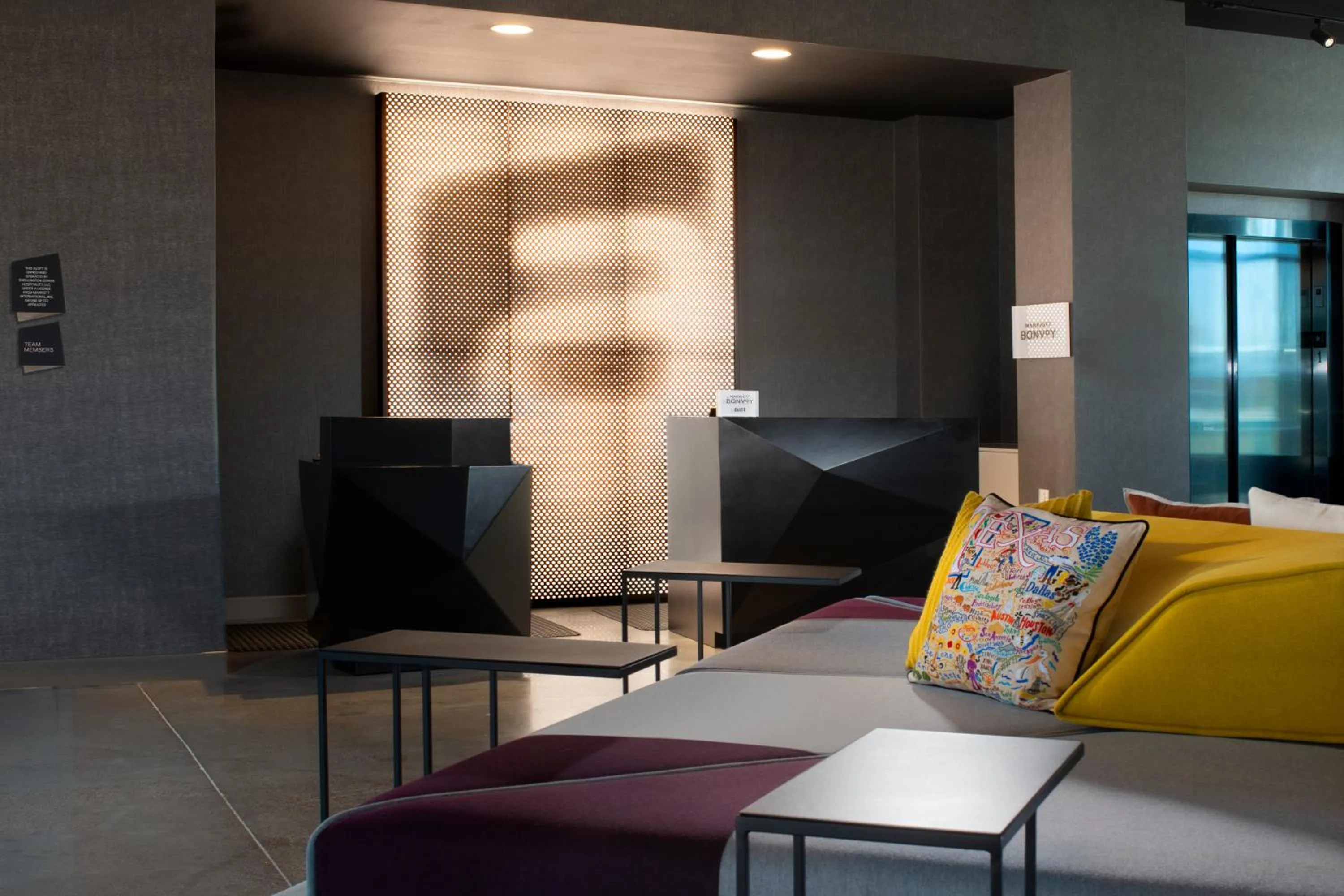 Lobby or reception in Aloft McAllen