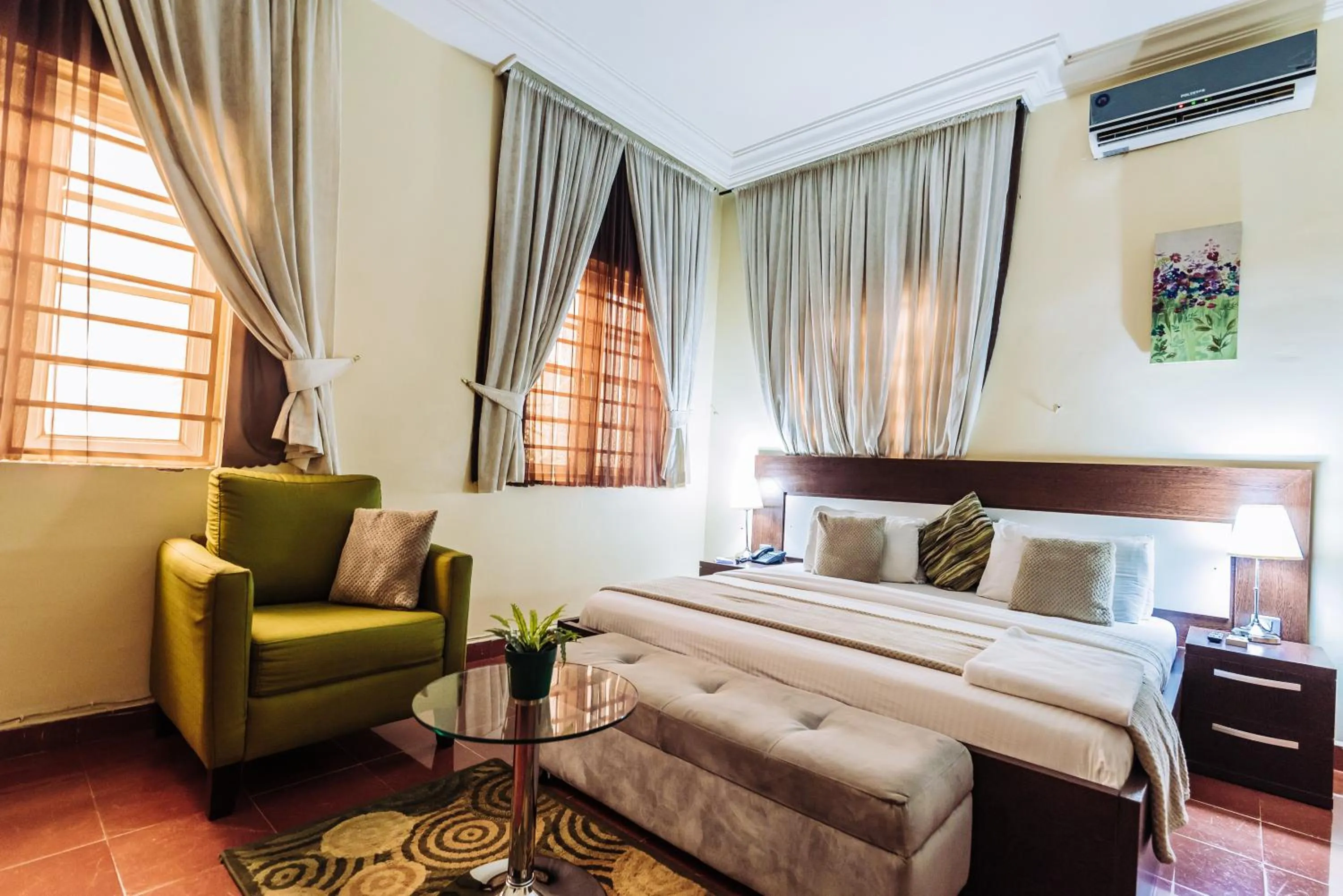 Photo of the whole room in Tranquil Mews Hotel