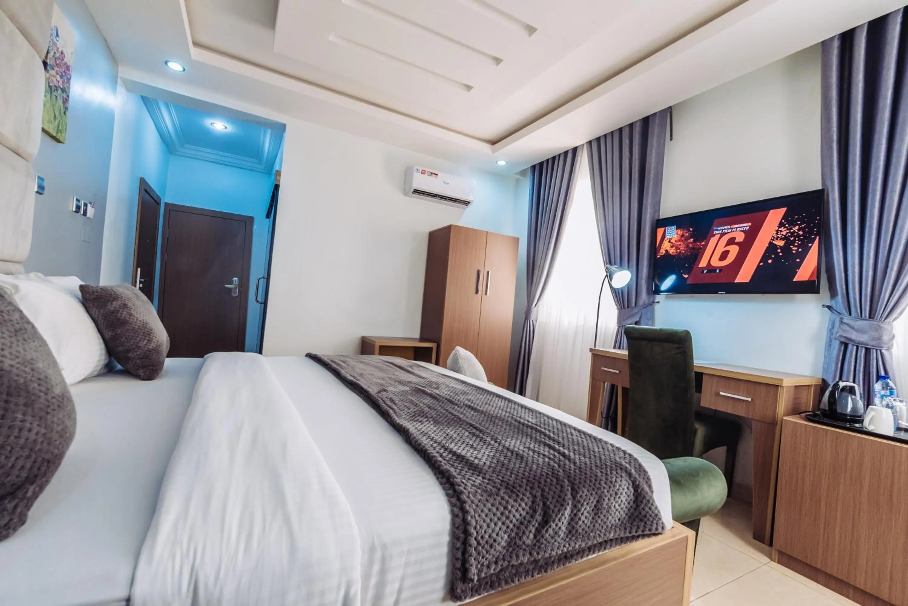 Photo of the whole room in Tranquil Mews Hotel