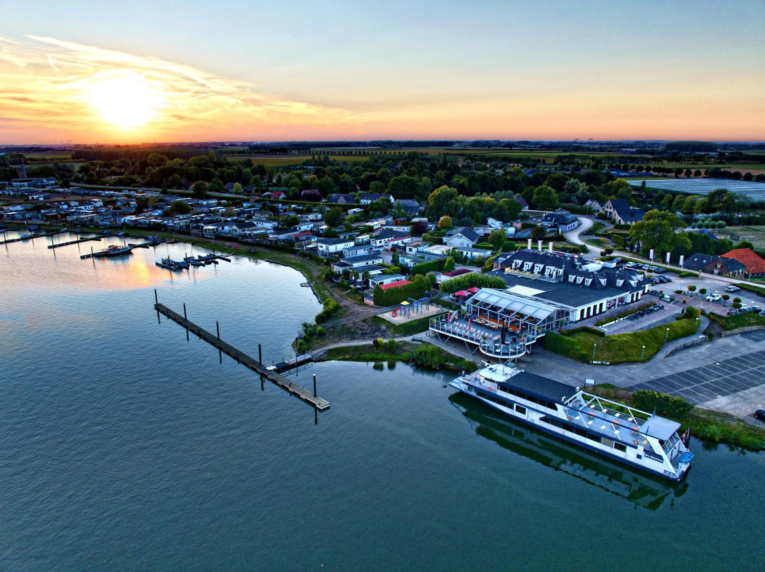 Twin Room in Moeke Mooren