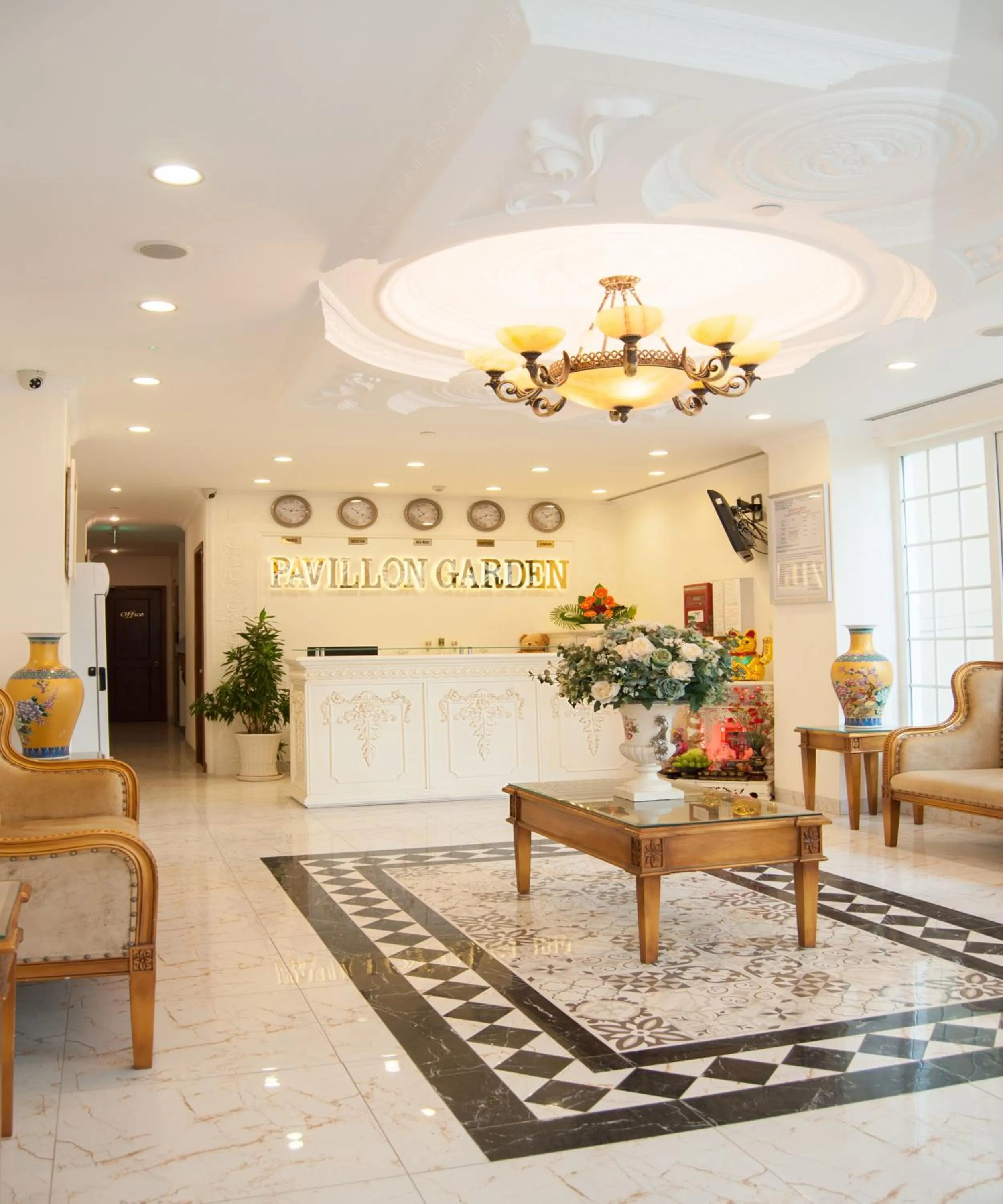 Lobby or reception in Pavillon Garden Hotel
