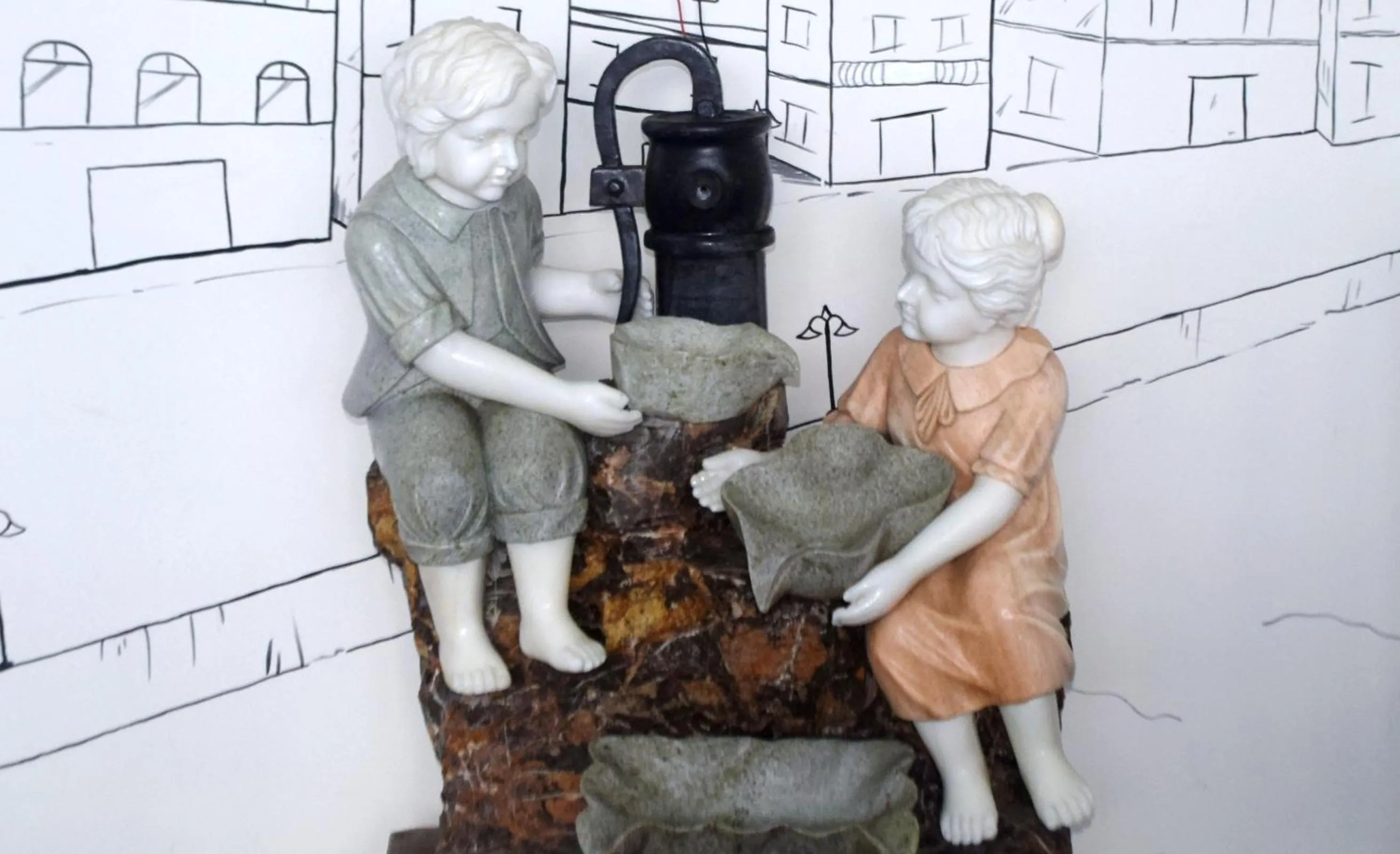 Swimming pool in Pavillon Garden Hotel