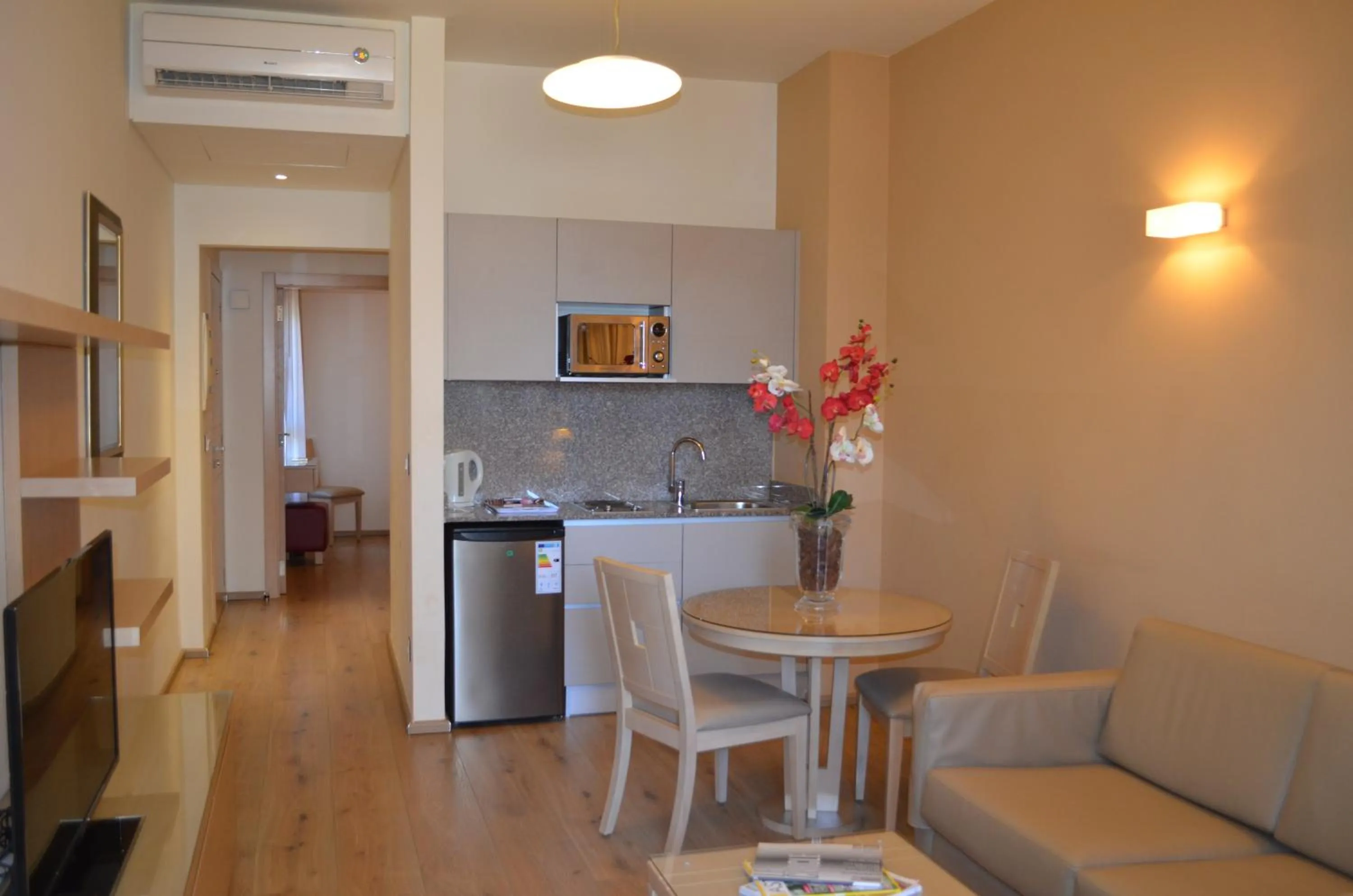 TV and multimedia in Nest 1 Hotel