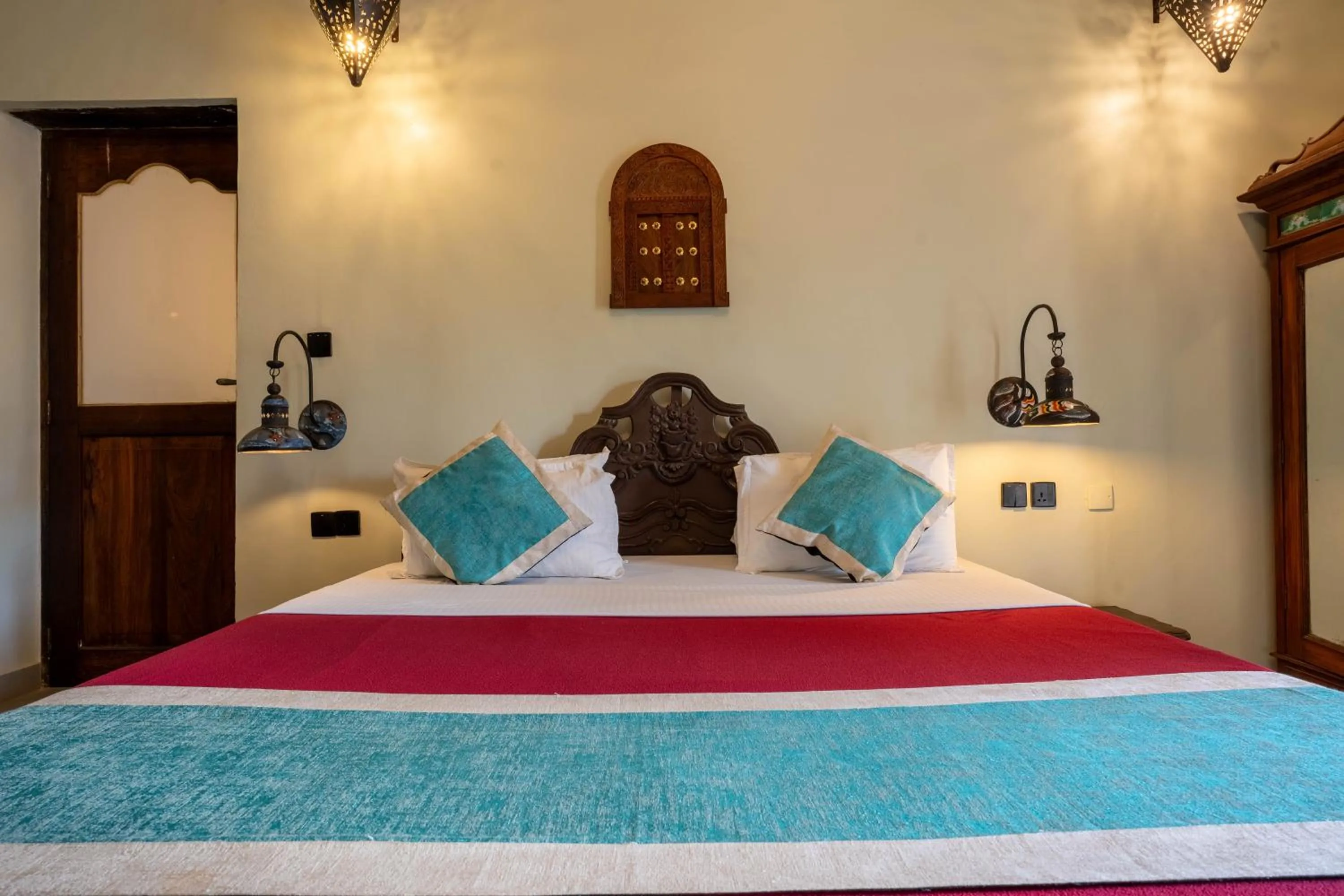 Bed in Mizingani Seafront Hotel