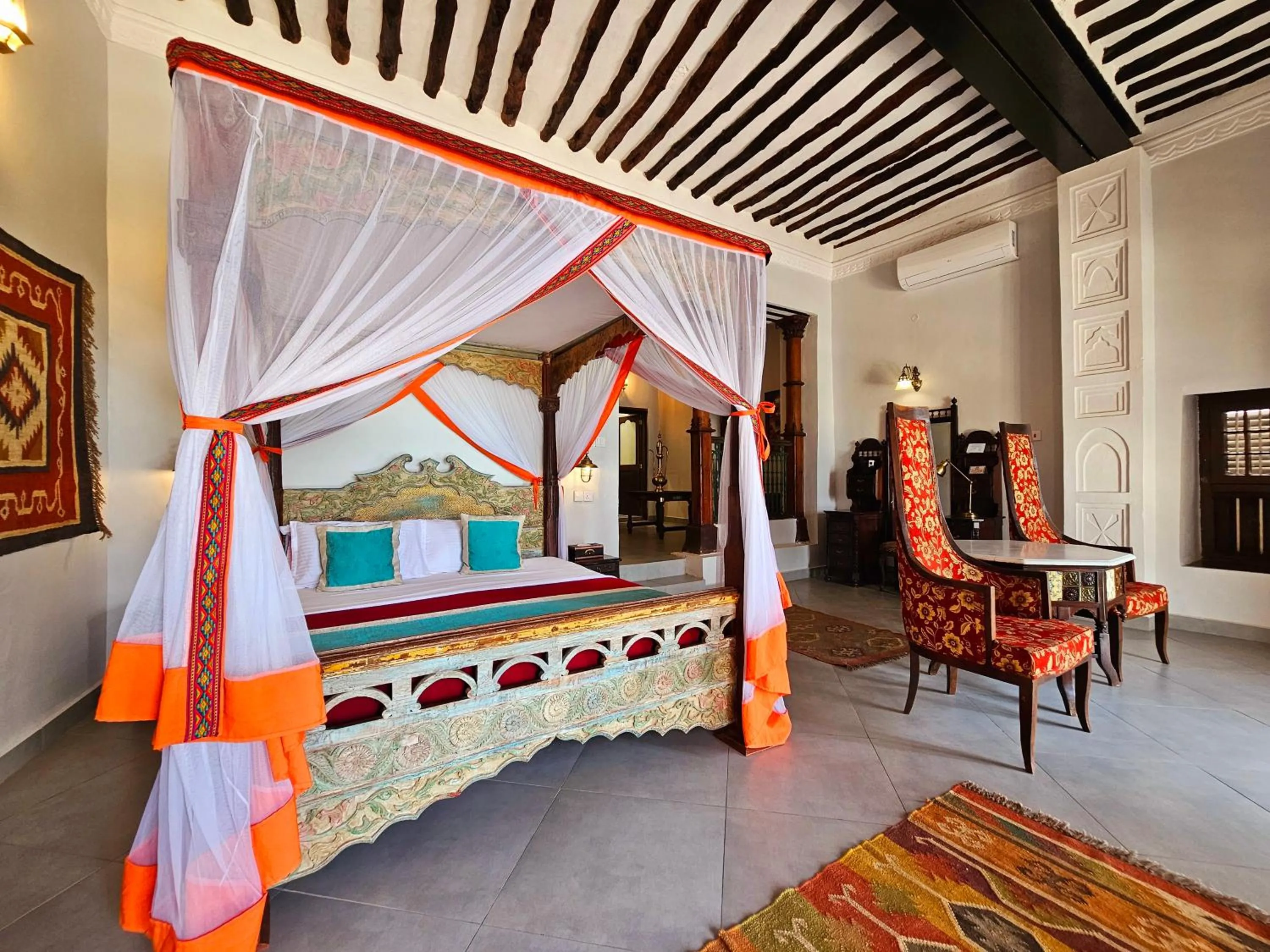 Bed in Mizingani Seafront Hotel