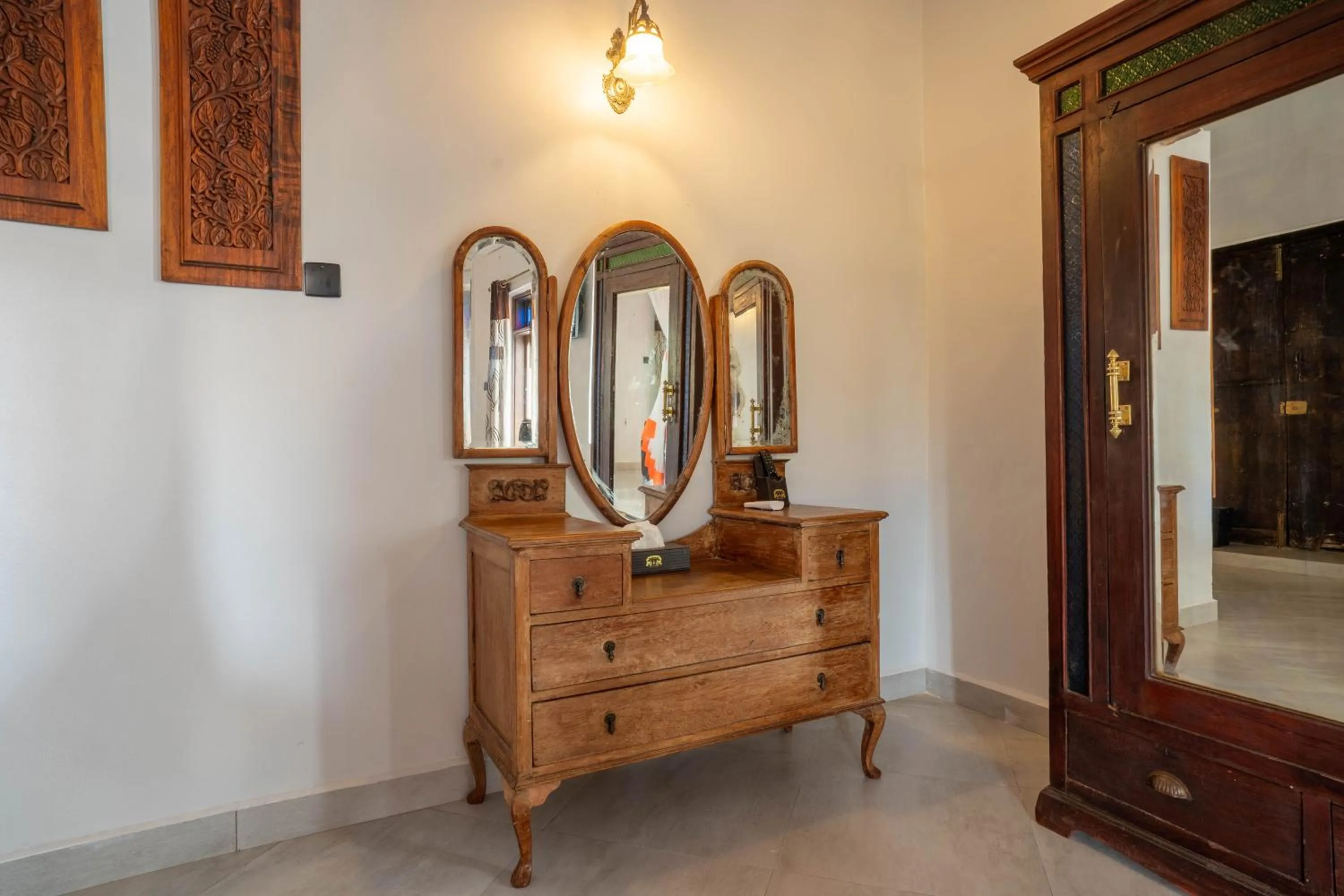 Decorative detail in Mizingani Seafront Hotel