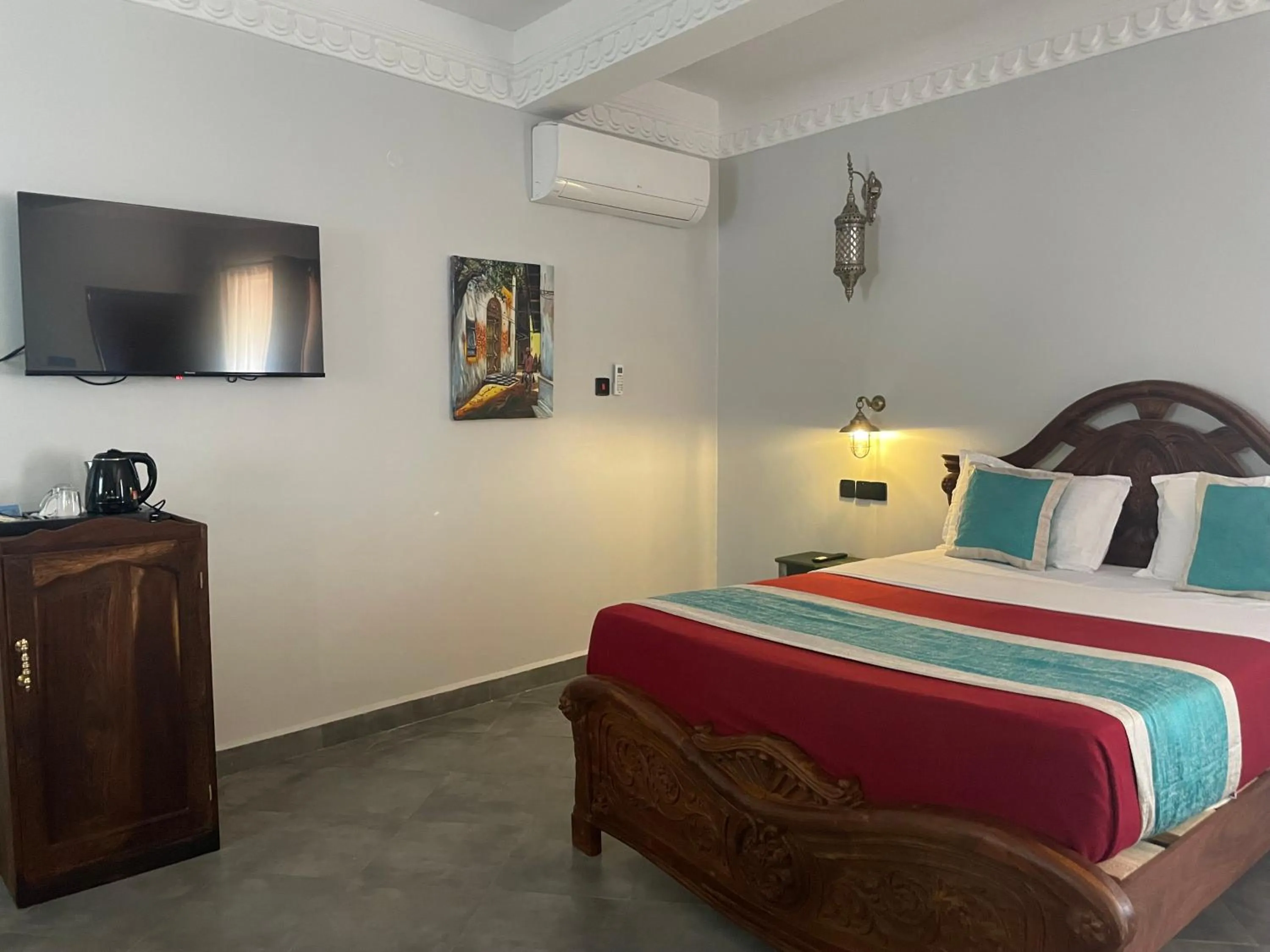 Bed in Mizingani Seafront Hotel