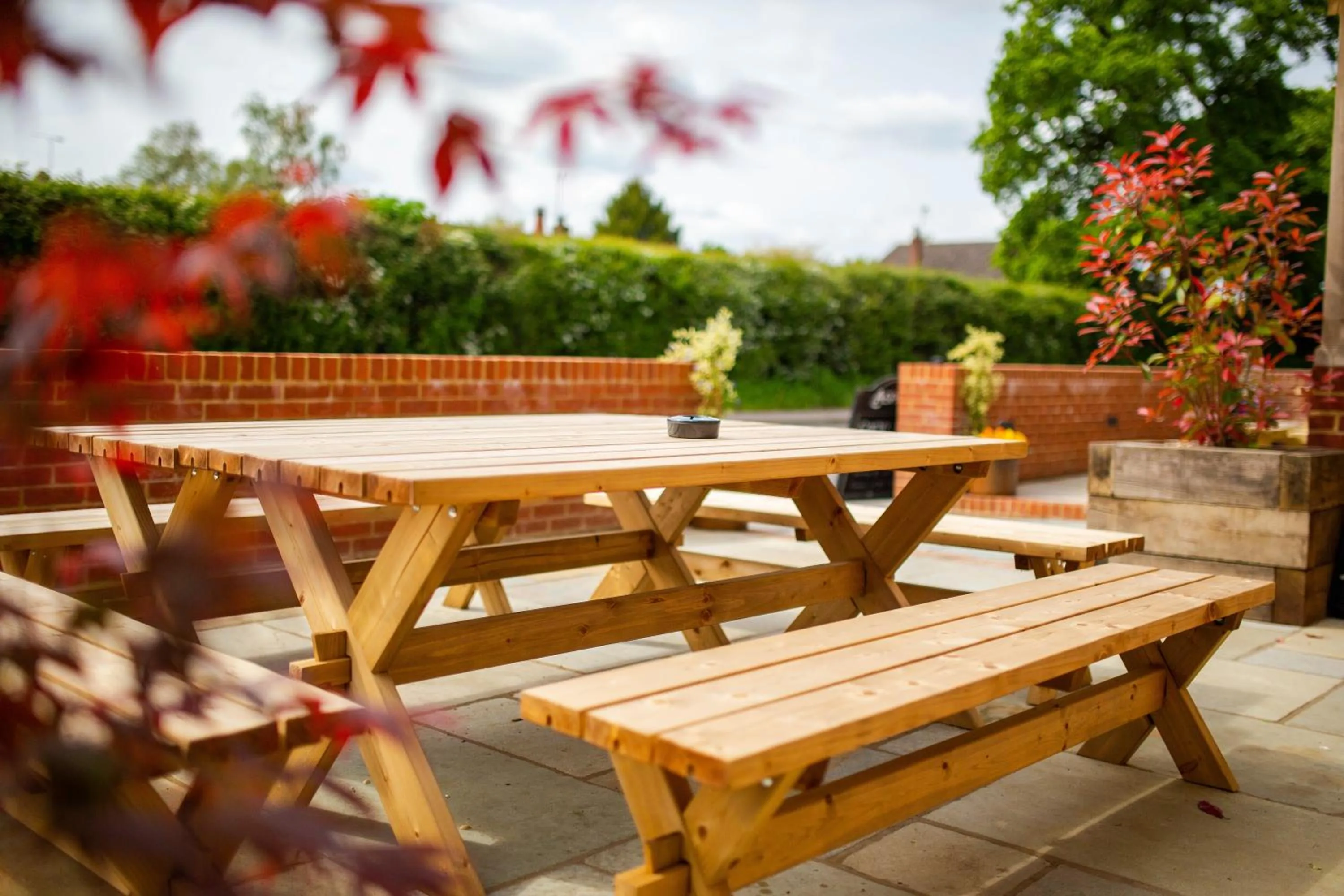Patio in Woodfalls Inn