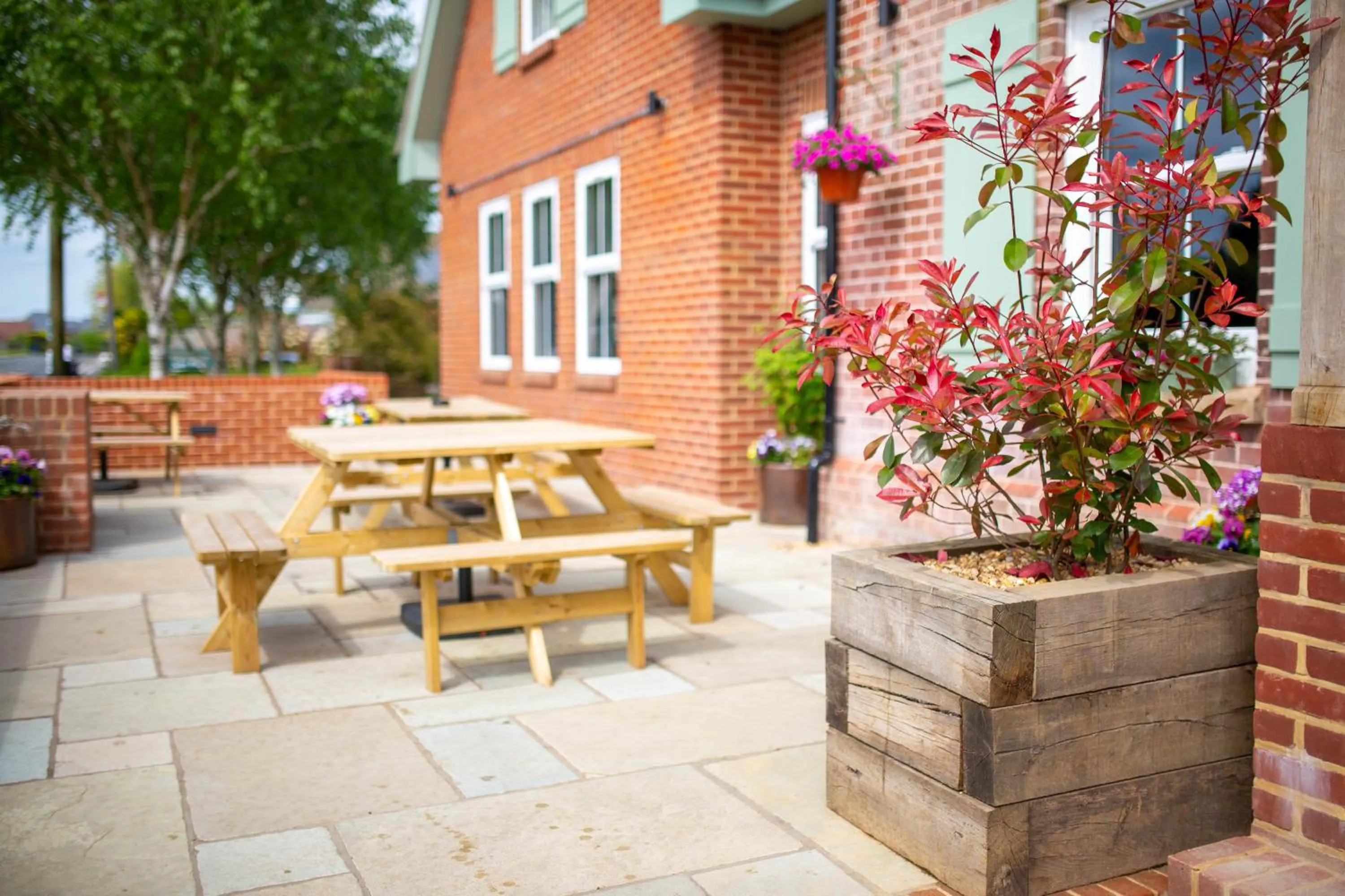 Patio in Woodfalls Inn