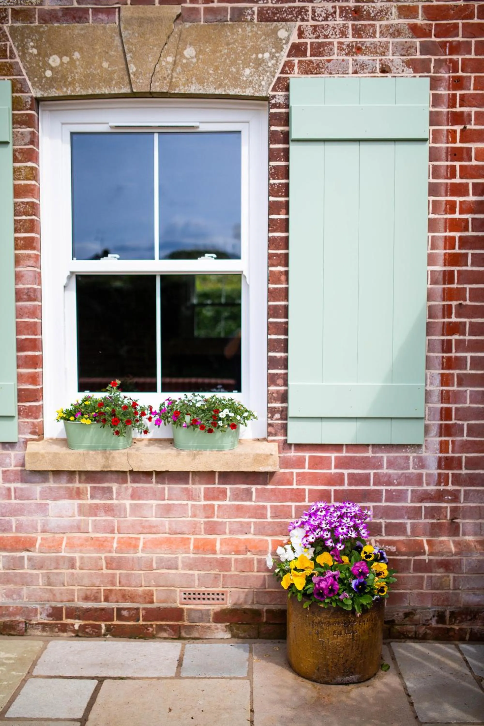 Property building in Woodfalls Inn