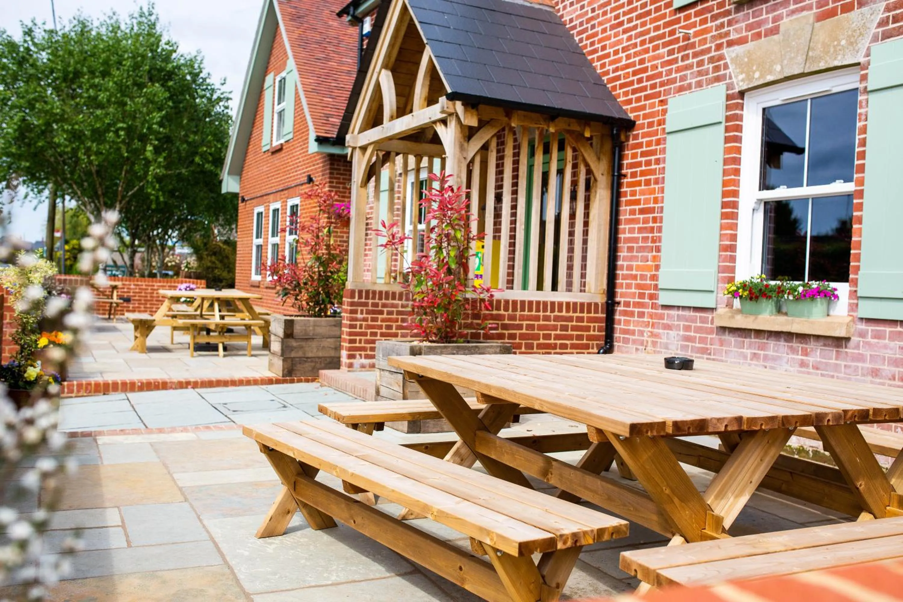 Property building in Woodfalls Inn