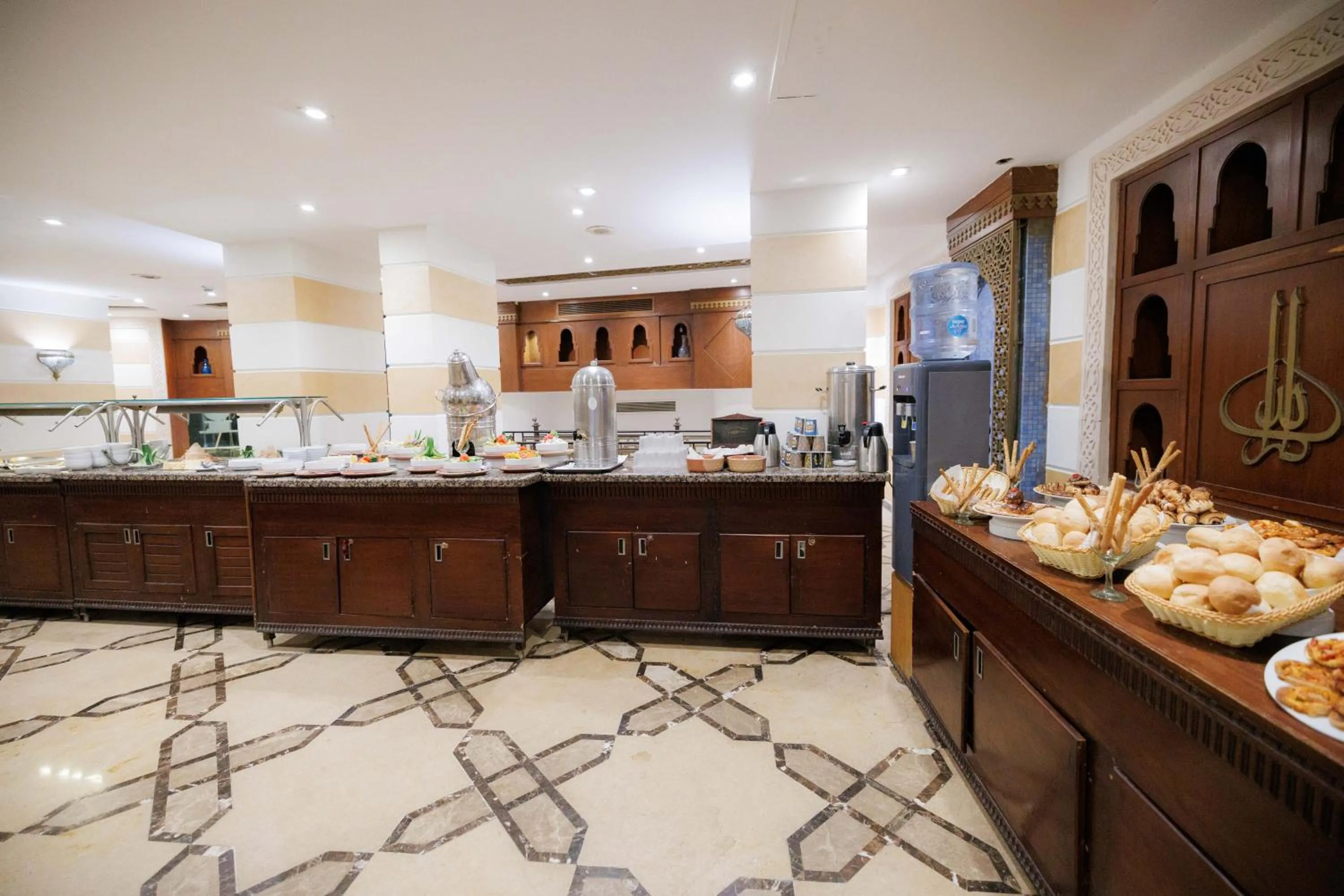 Restaurant/places to eat in Amoun Hotel Alexandria