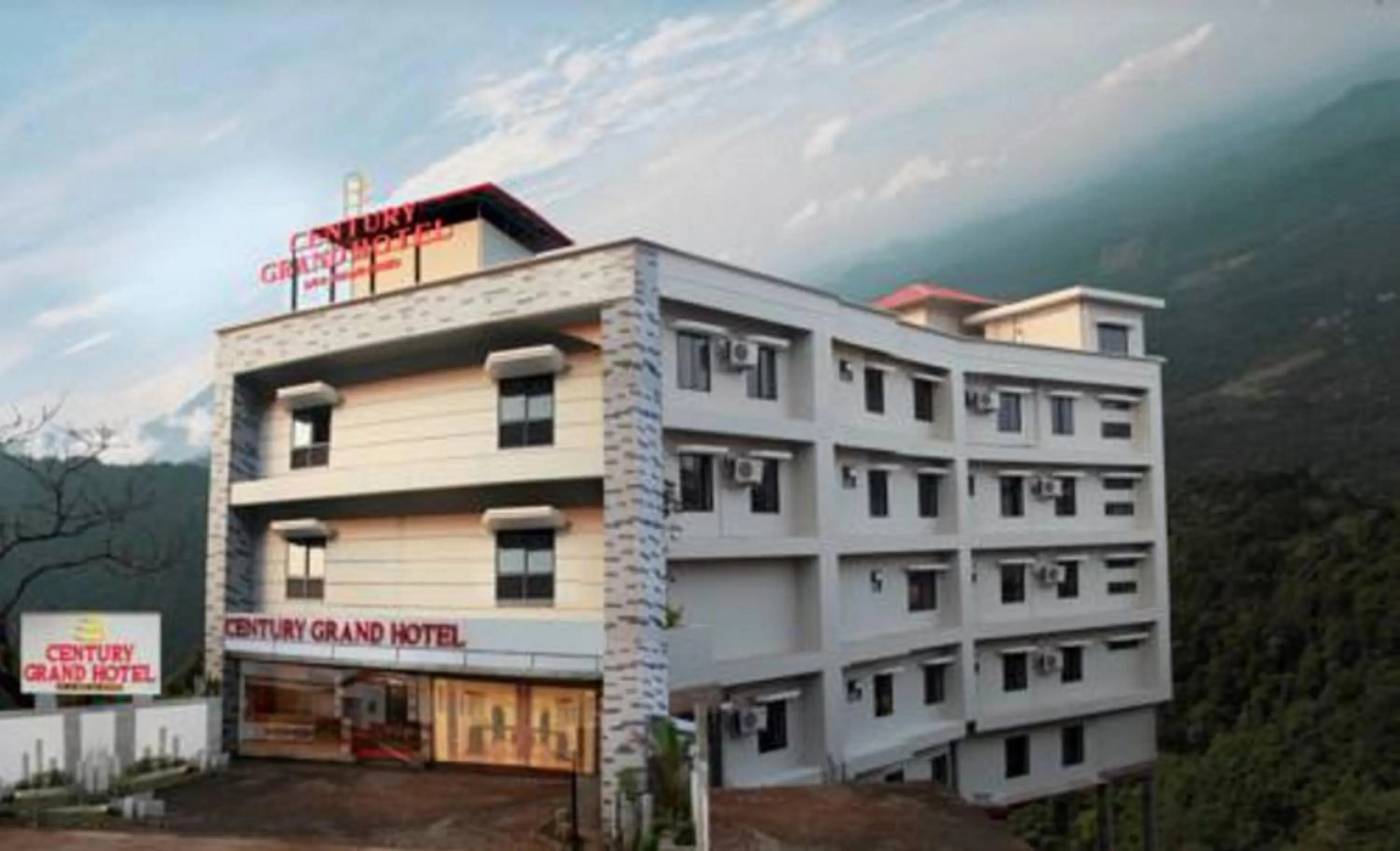 Facade/entrance in Century Grand Hotel