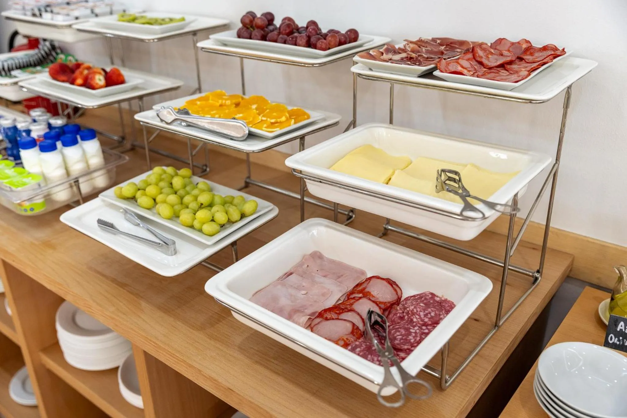 Buffet breakfast in Bela Ria