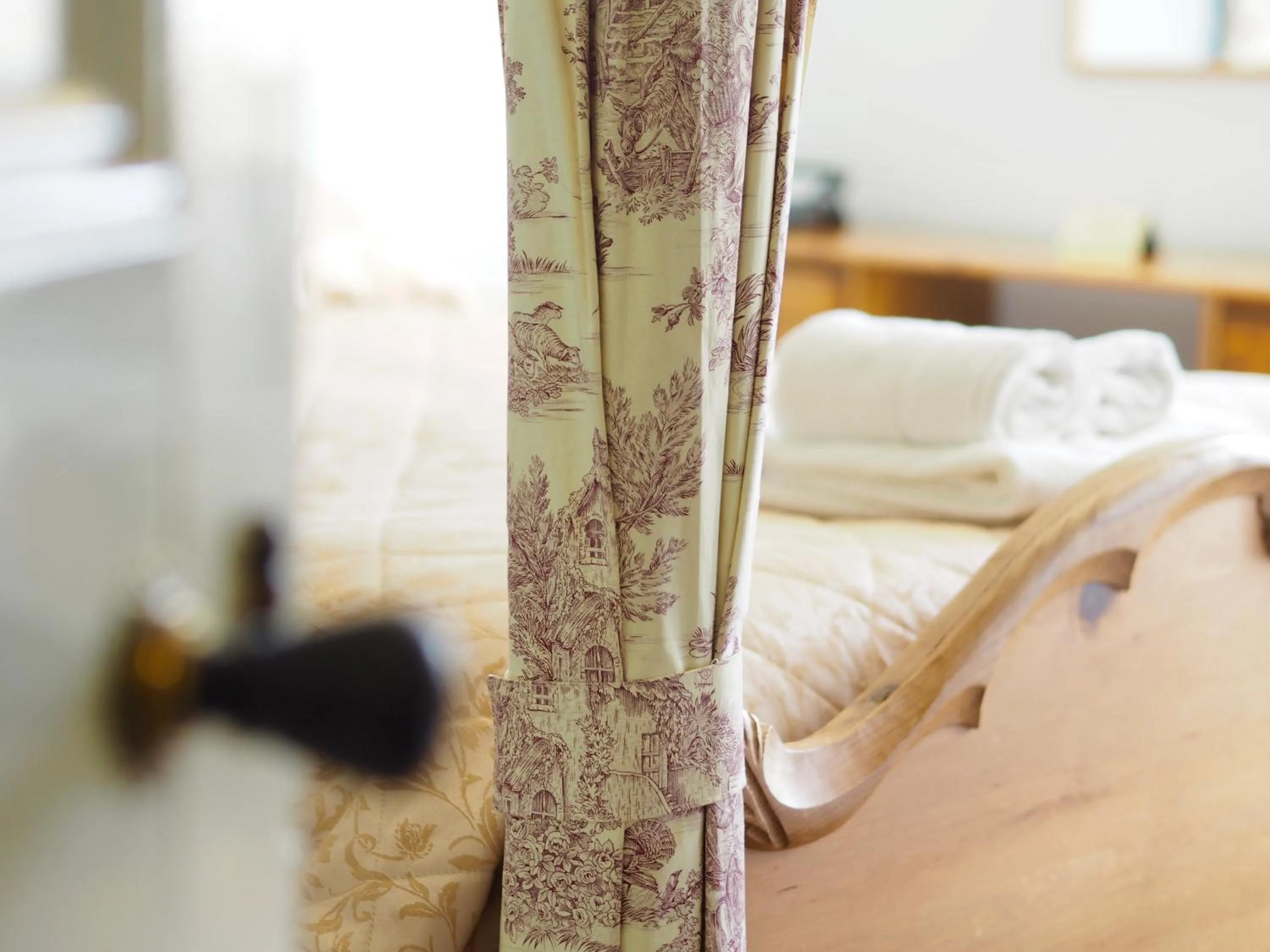 View (from property/room), Bed in The Old Manse Pickering