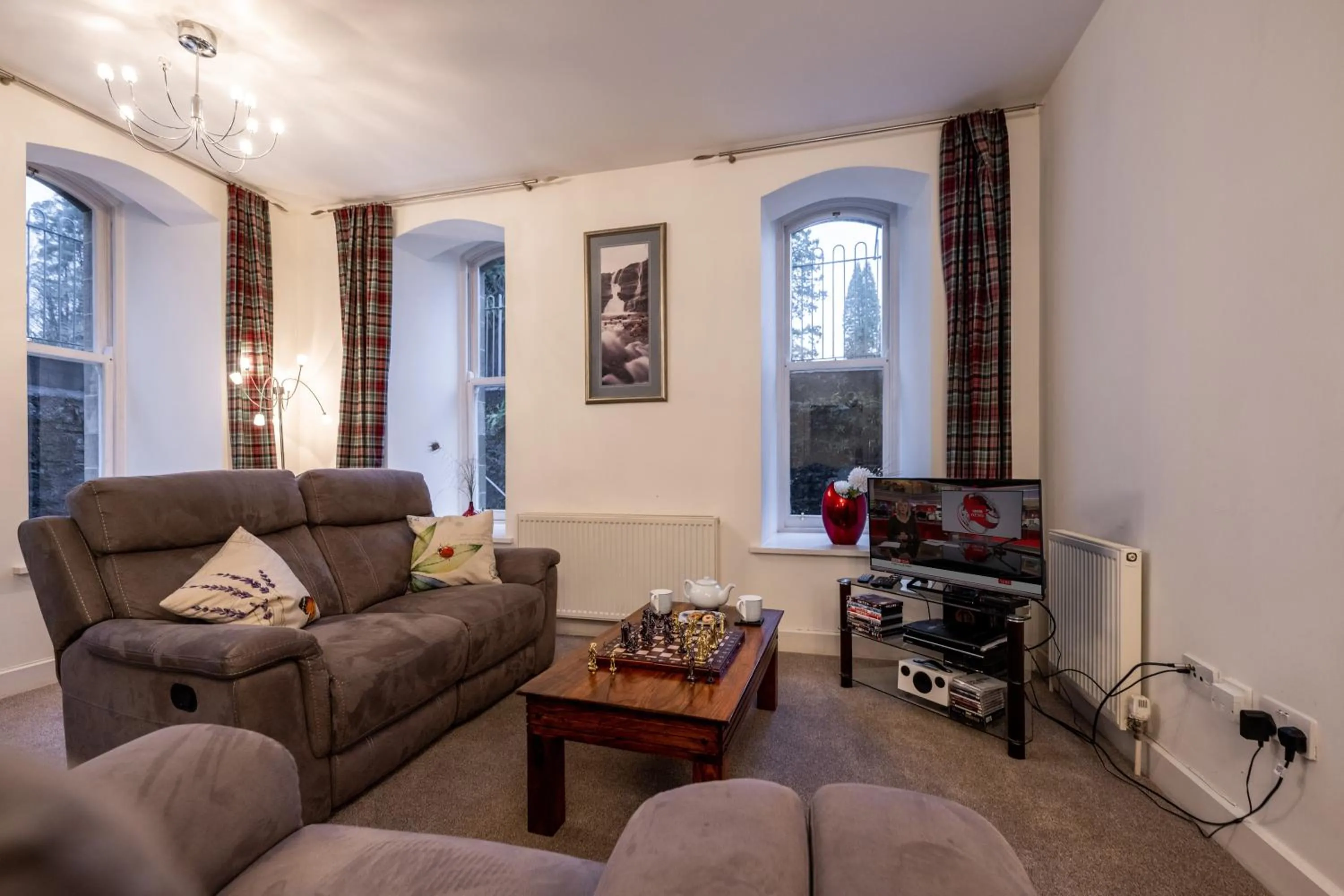 Two-Bedroom Apartment in Noble Apartment - Highland Club