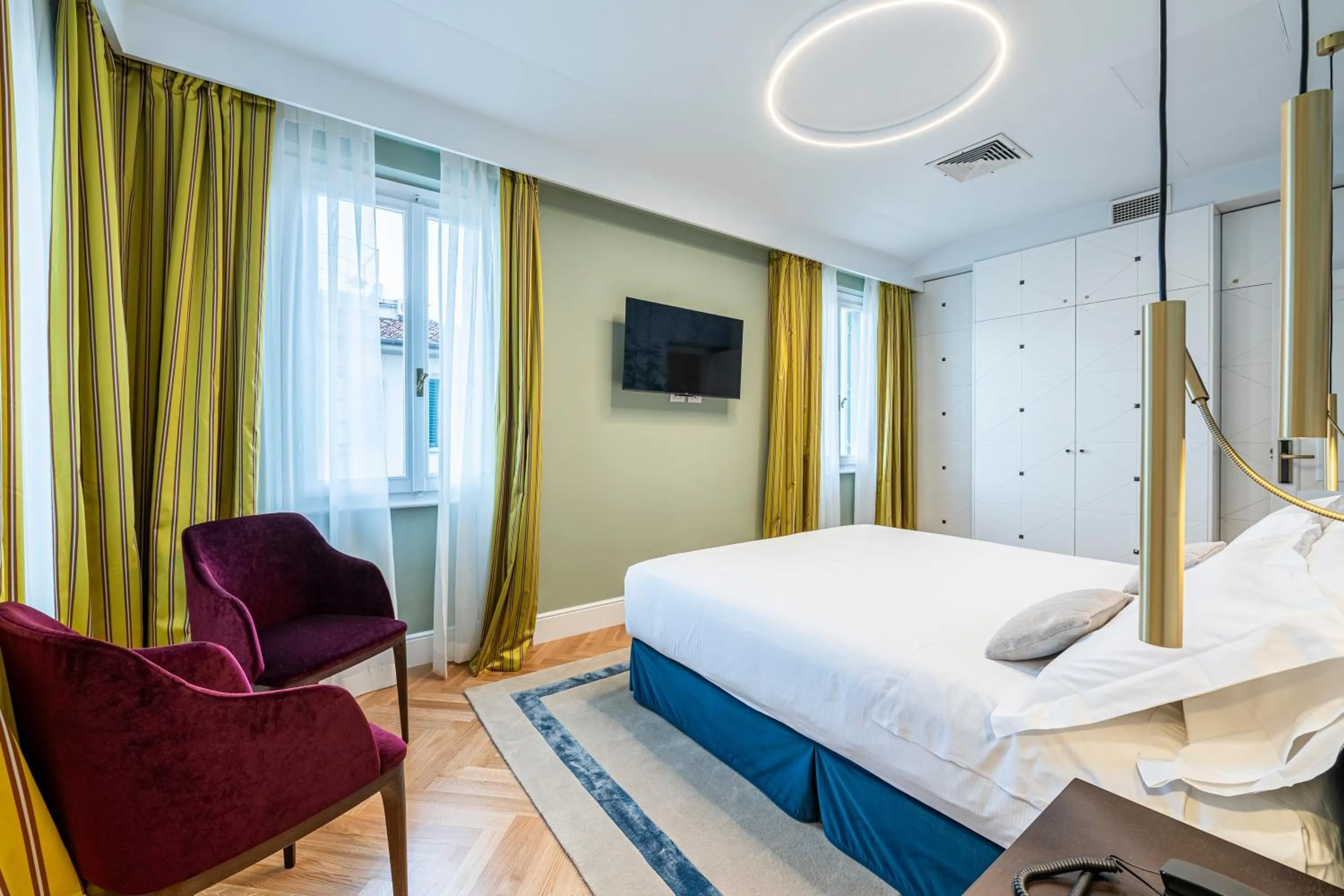 Photo of the whole room, Bed in Glimpse Hotel