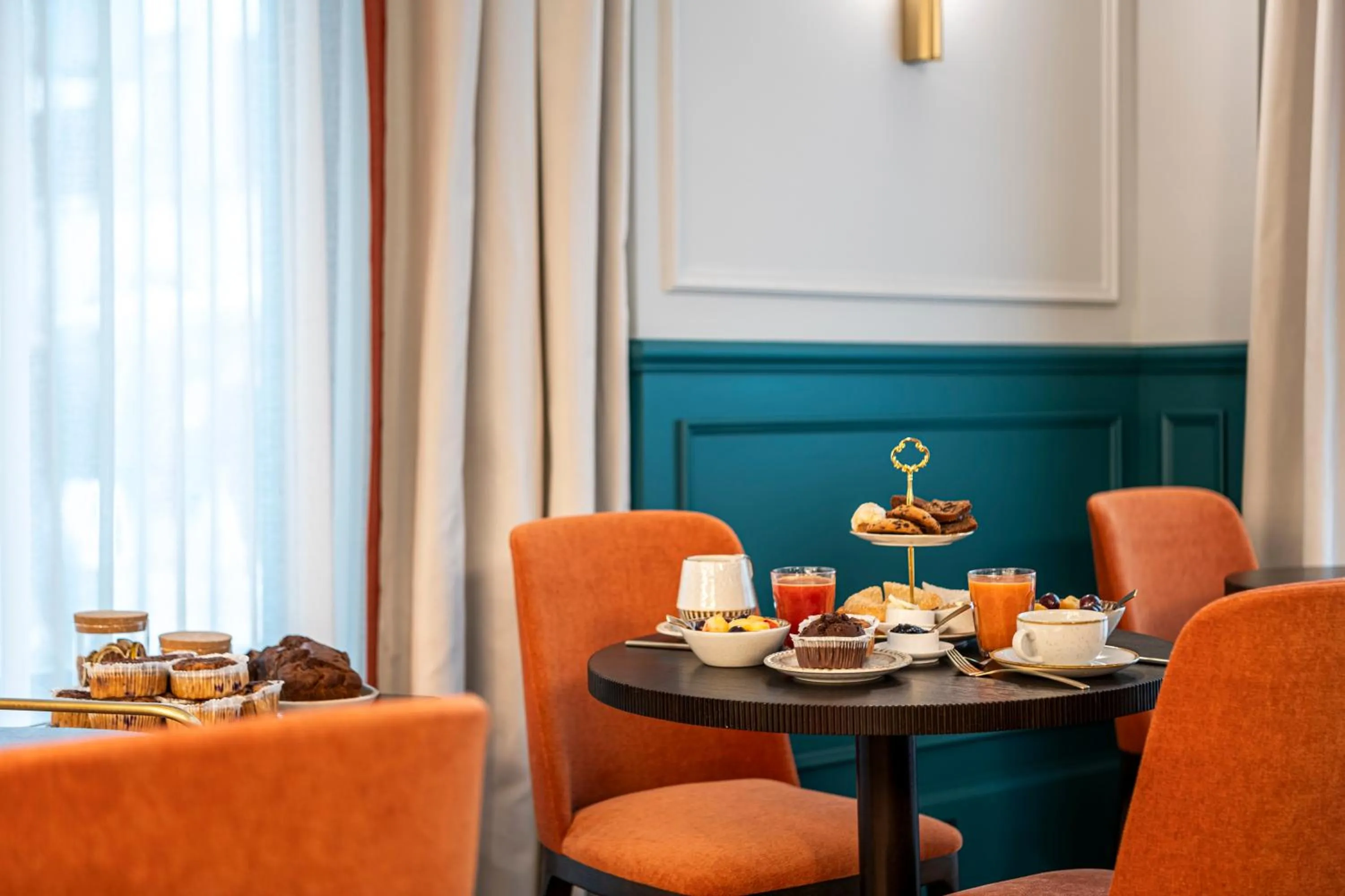 Breakfast in Glimpse Hotel