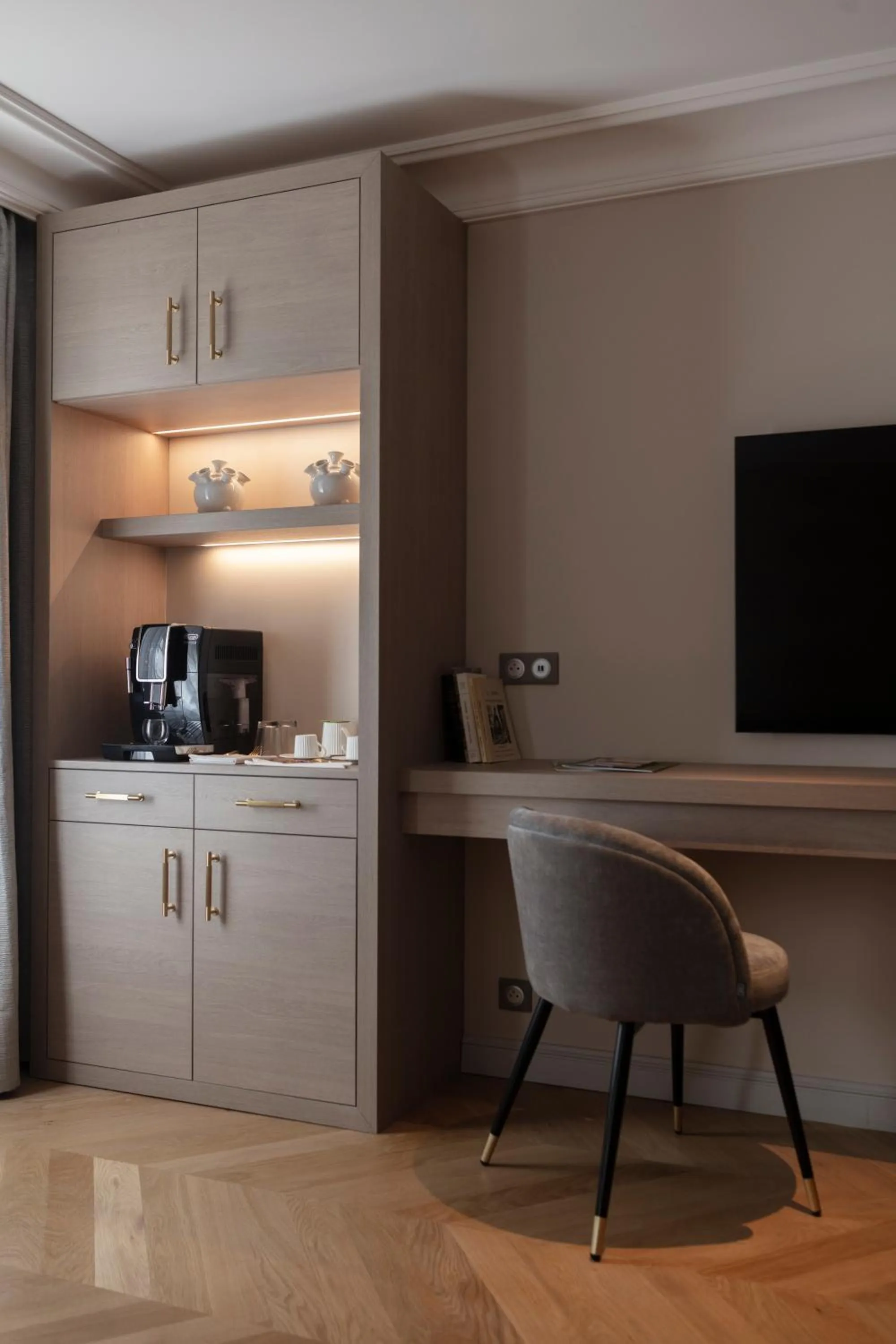 TV and multimedia in Le Clos Alice