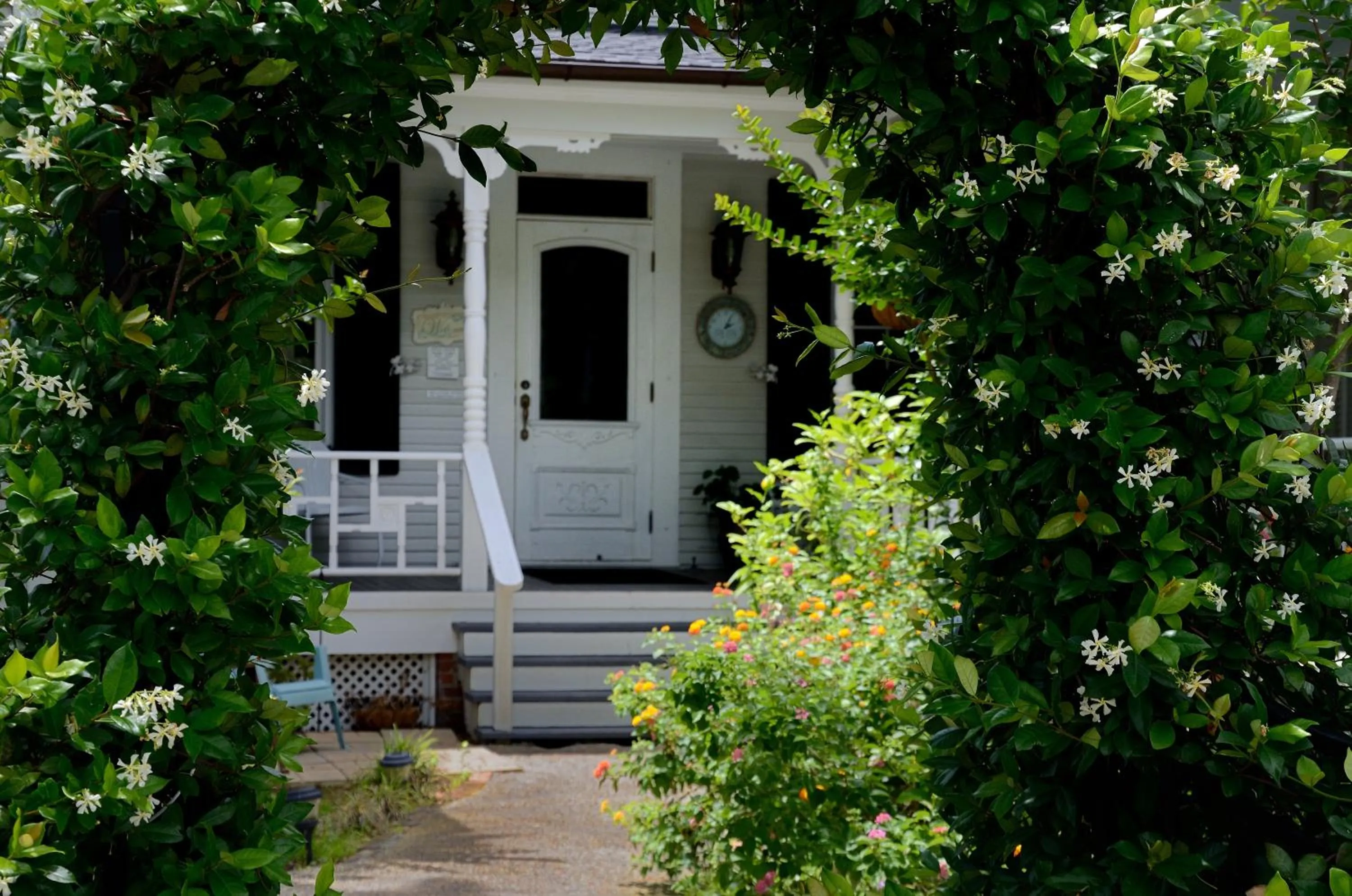 Facade/entrance in Grand Magnolia Ballroom & Suites