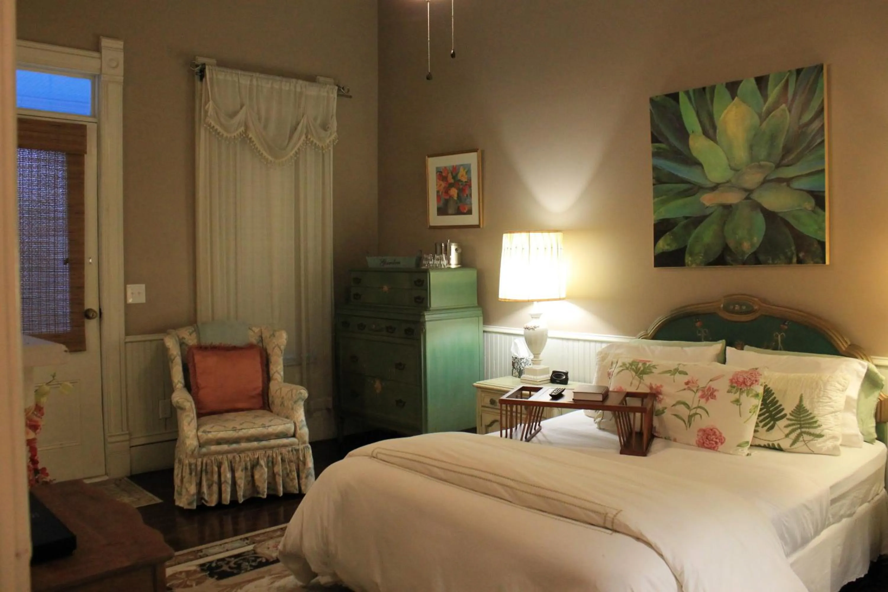 Photo of the whole room in Grand Magnolia Ballroom & Suites