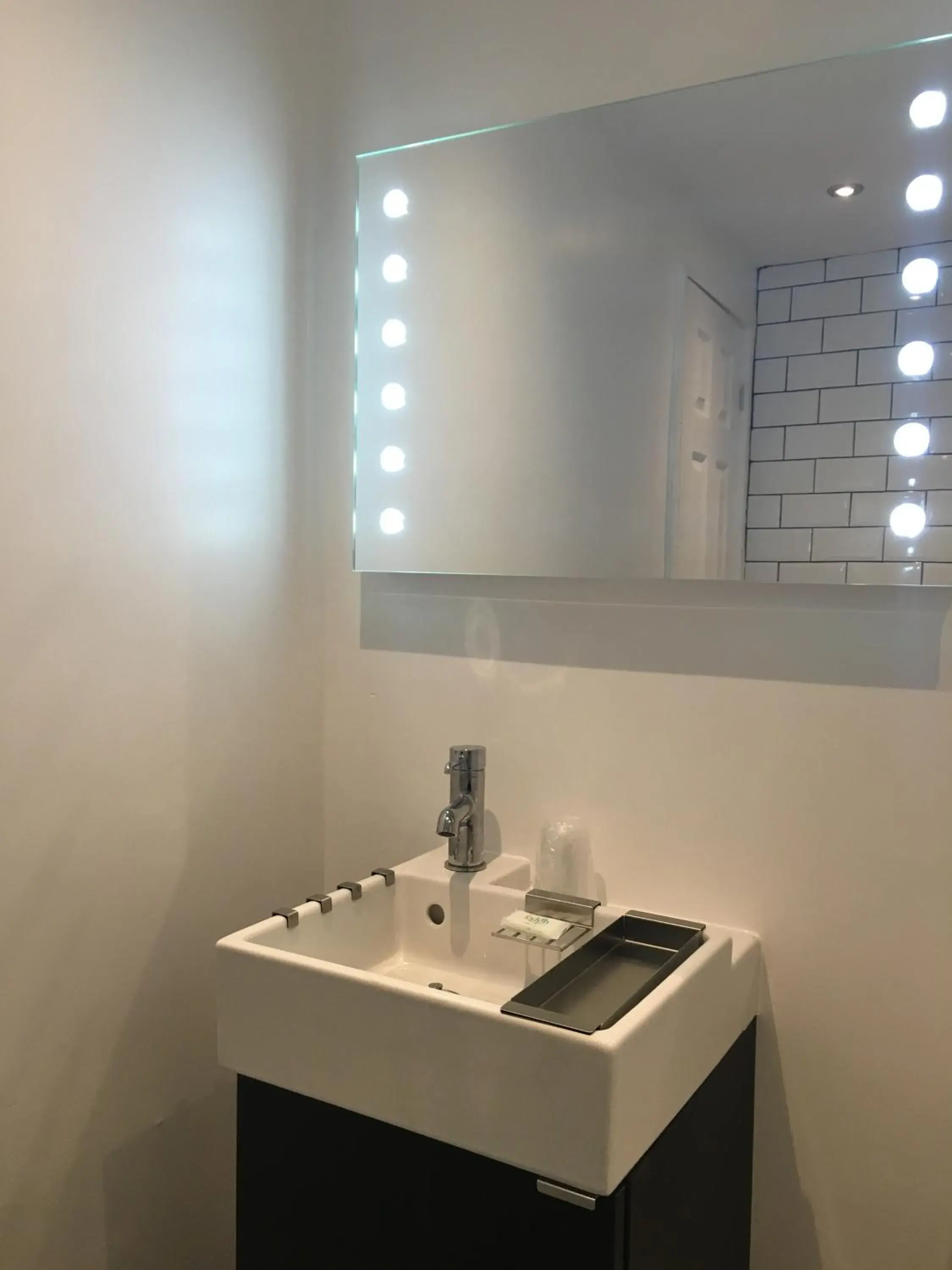 Deluxe Family Room in Happy Return Hotel Deluxe Family Room in Happy Return Hotel