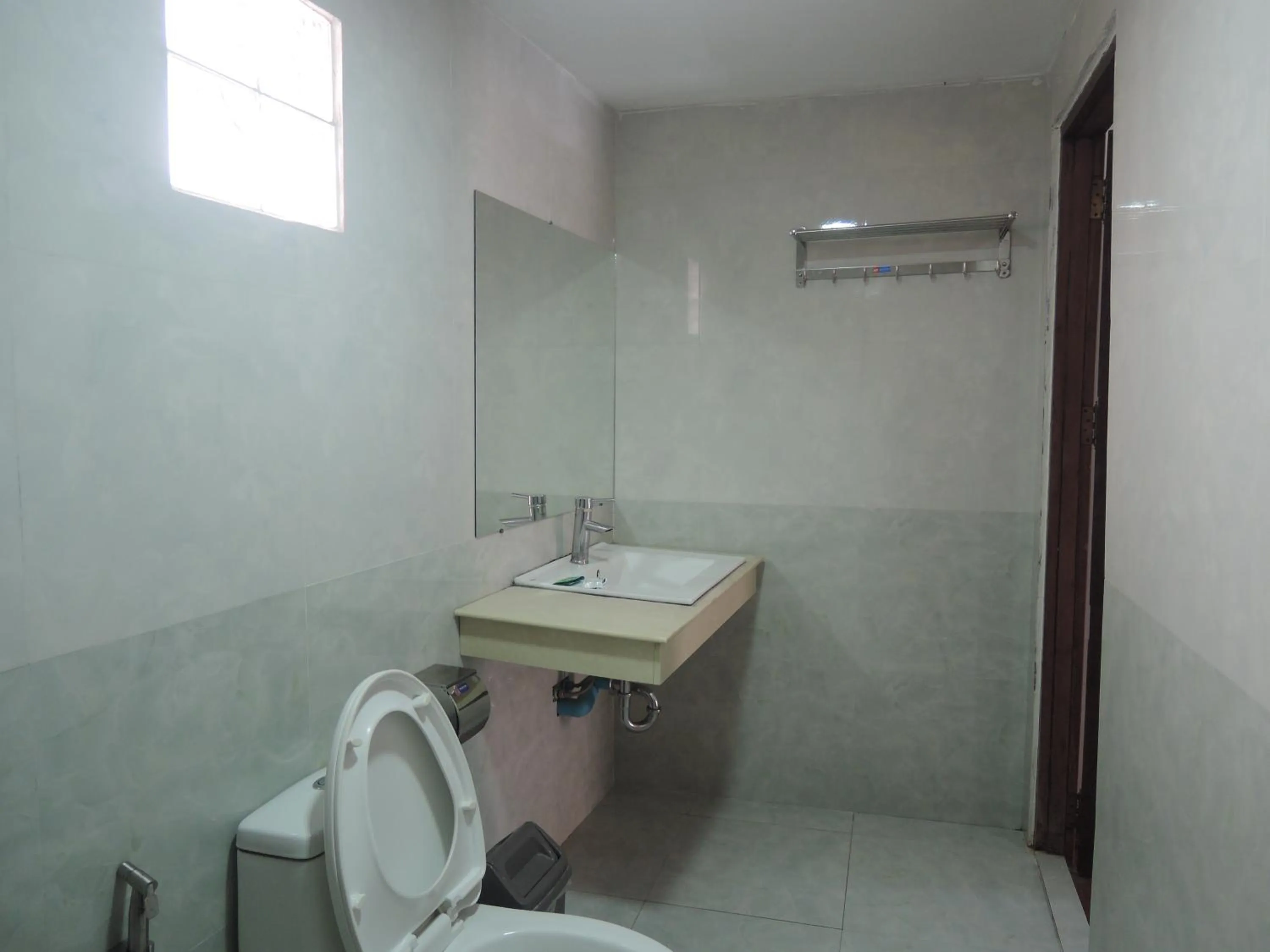 Bathroom in Vang Vieng Sky Mountain View Hotel