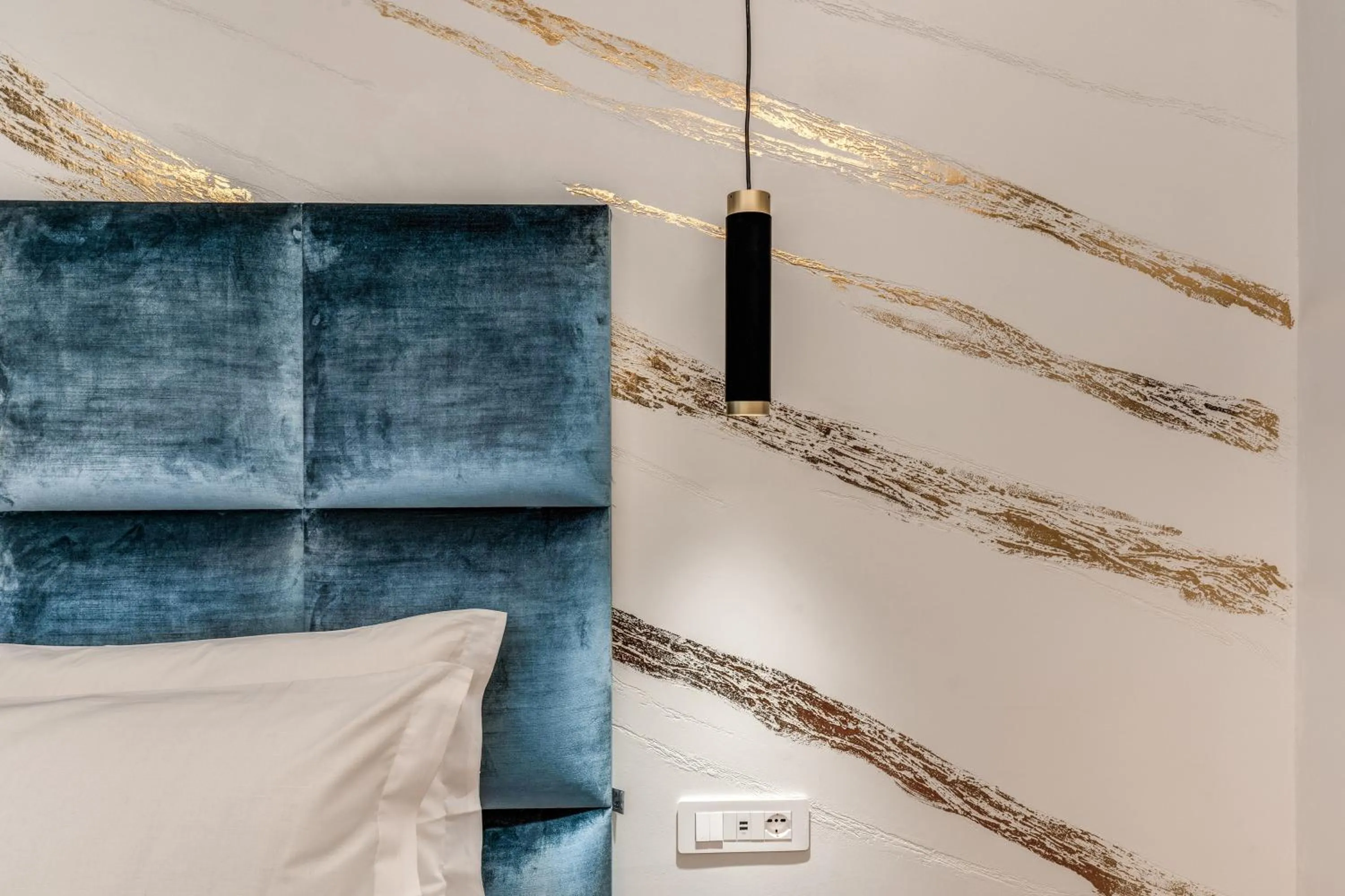 Decorative detail, Bed in Goldoni 47