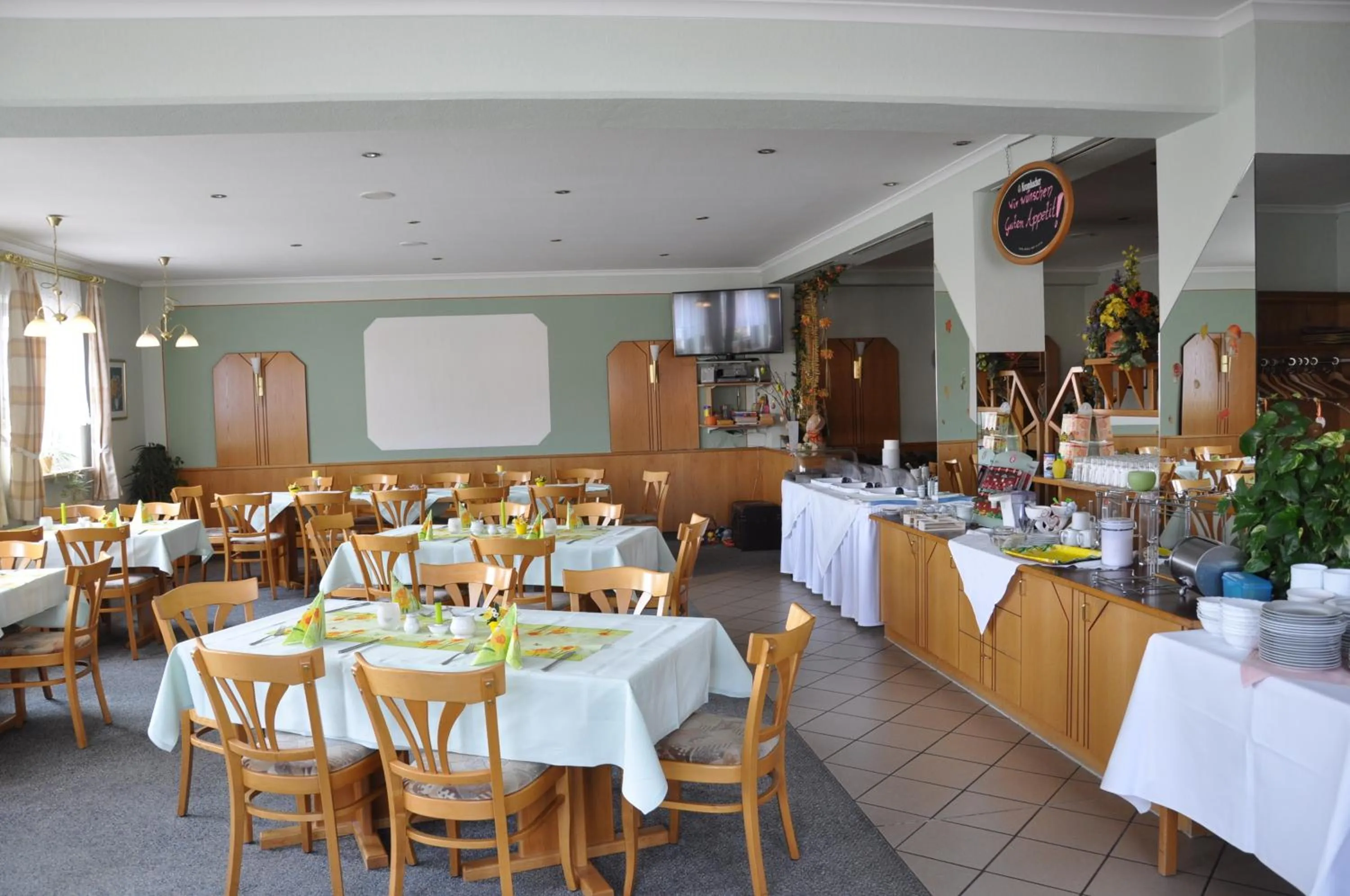 Restaurant/places to eat in Hotel Elxleben