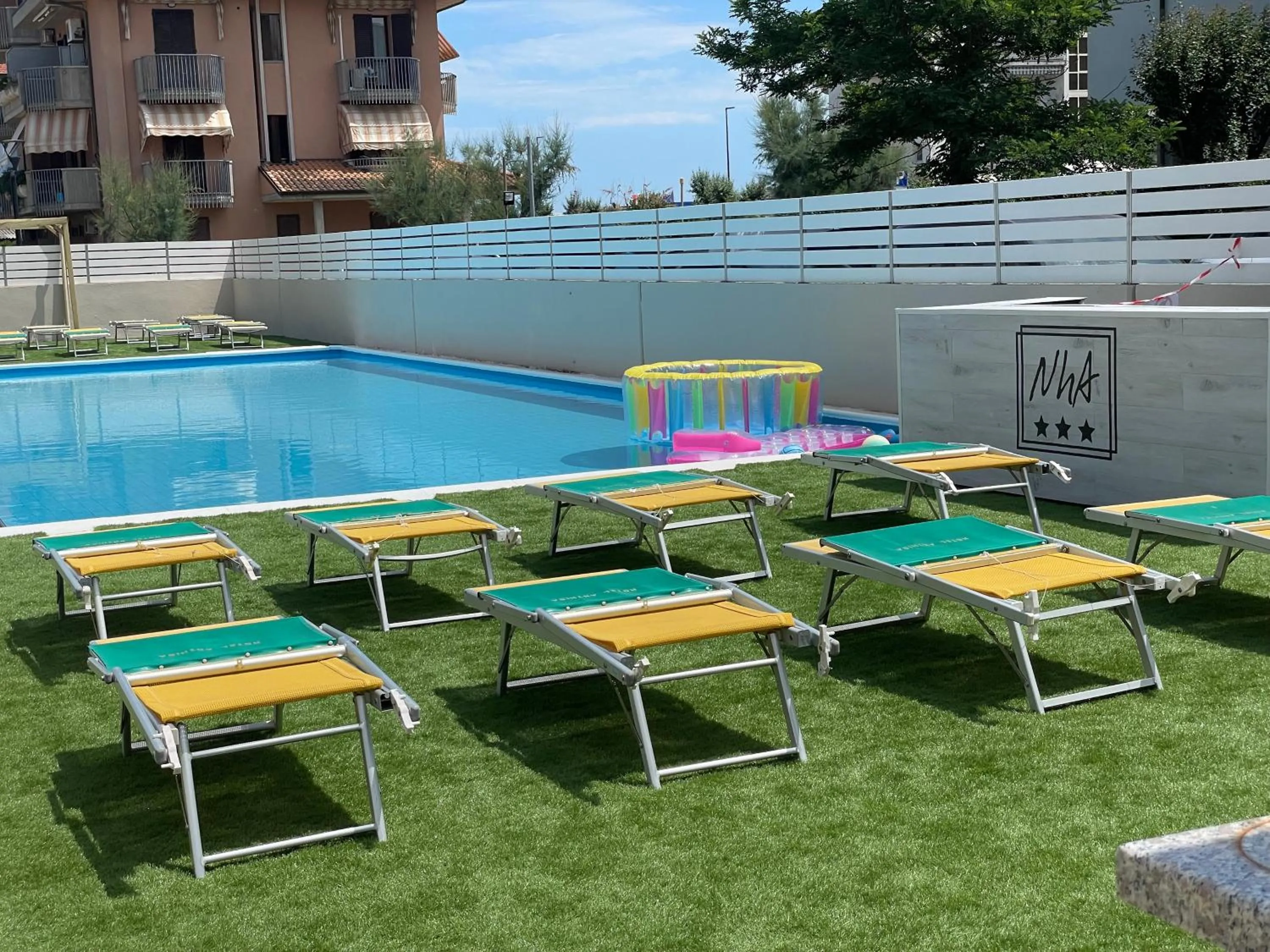 Nuovo hotel ANTHISA
