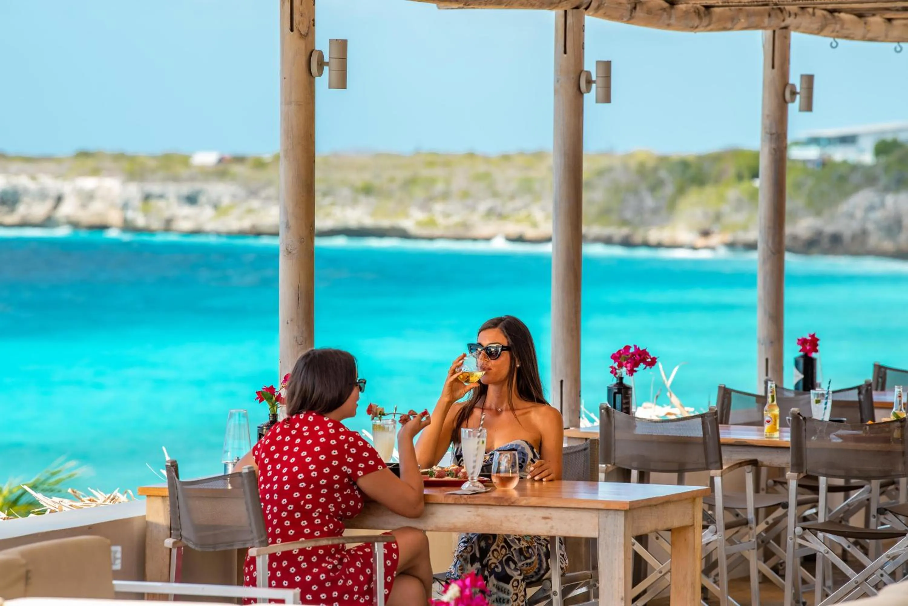 Restaurant/places to eat in Coral Estate Luxury Resort