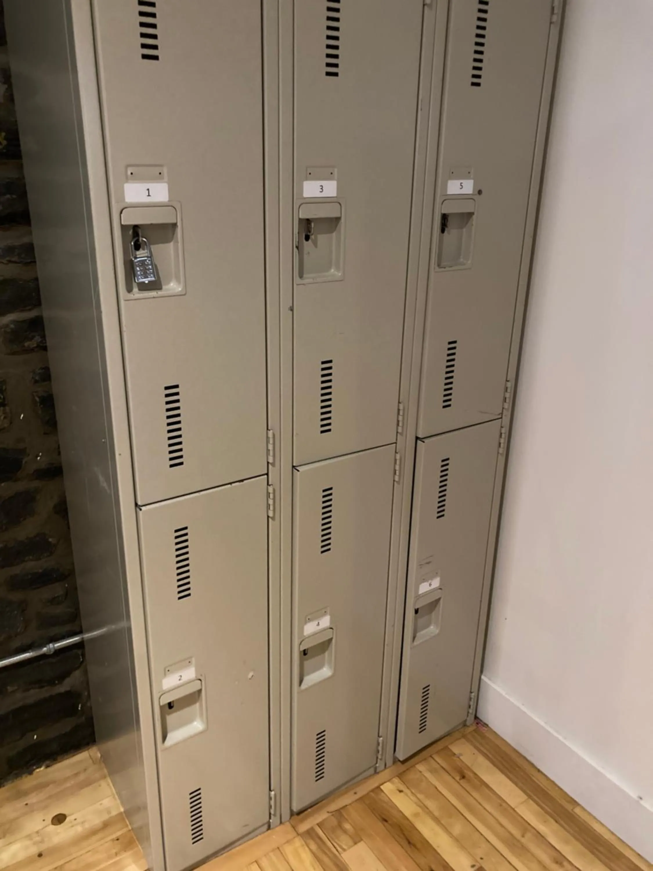 locker in Alt Hostel