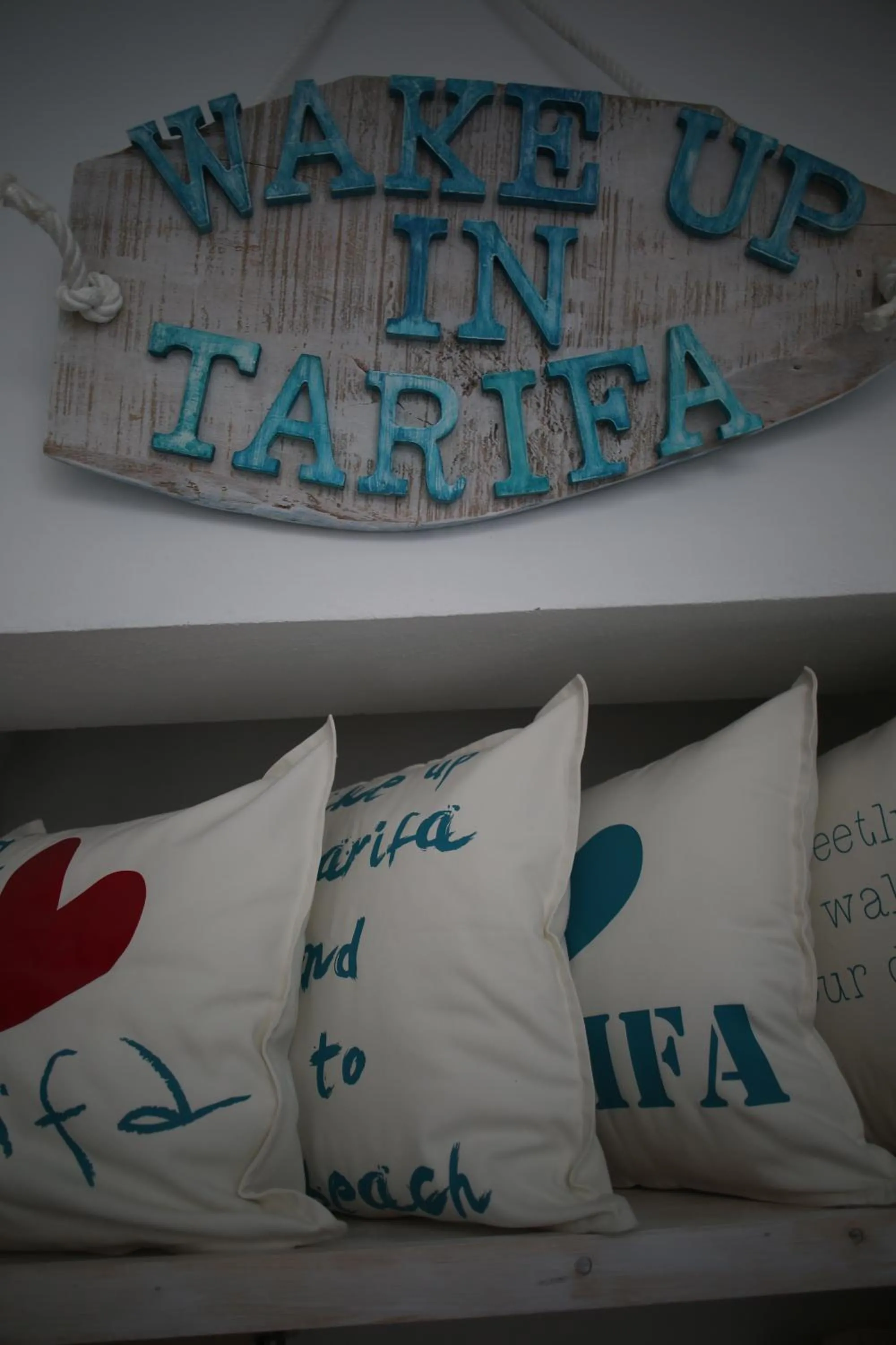 Decorative detail, Bed in Wake up in Tarifa Hostel & Restaurant Lounge