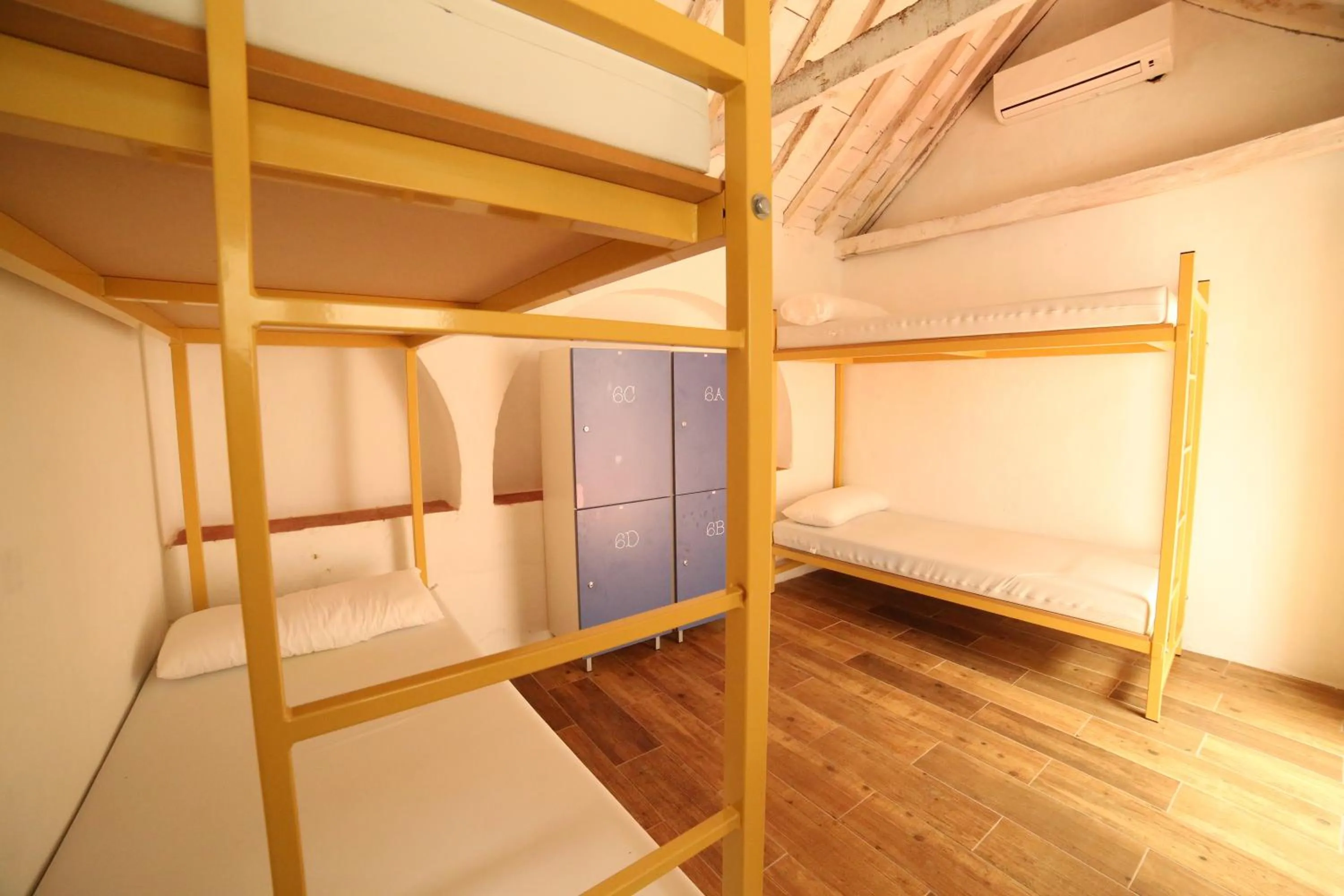 Bedroom, Bed in Wake up in Tarifa Hostel & Restaurant Lounge