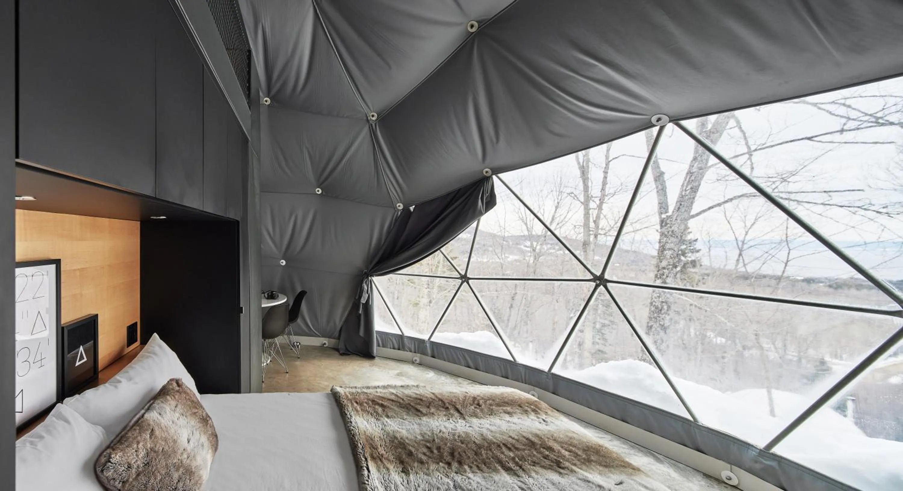 Bed in Dômes Charlevoix
