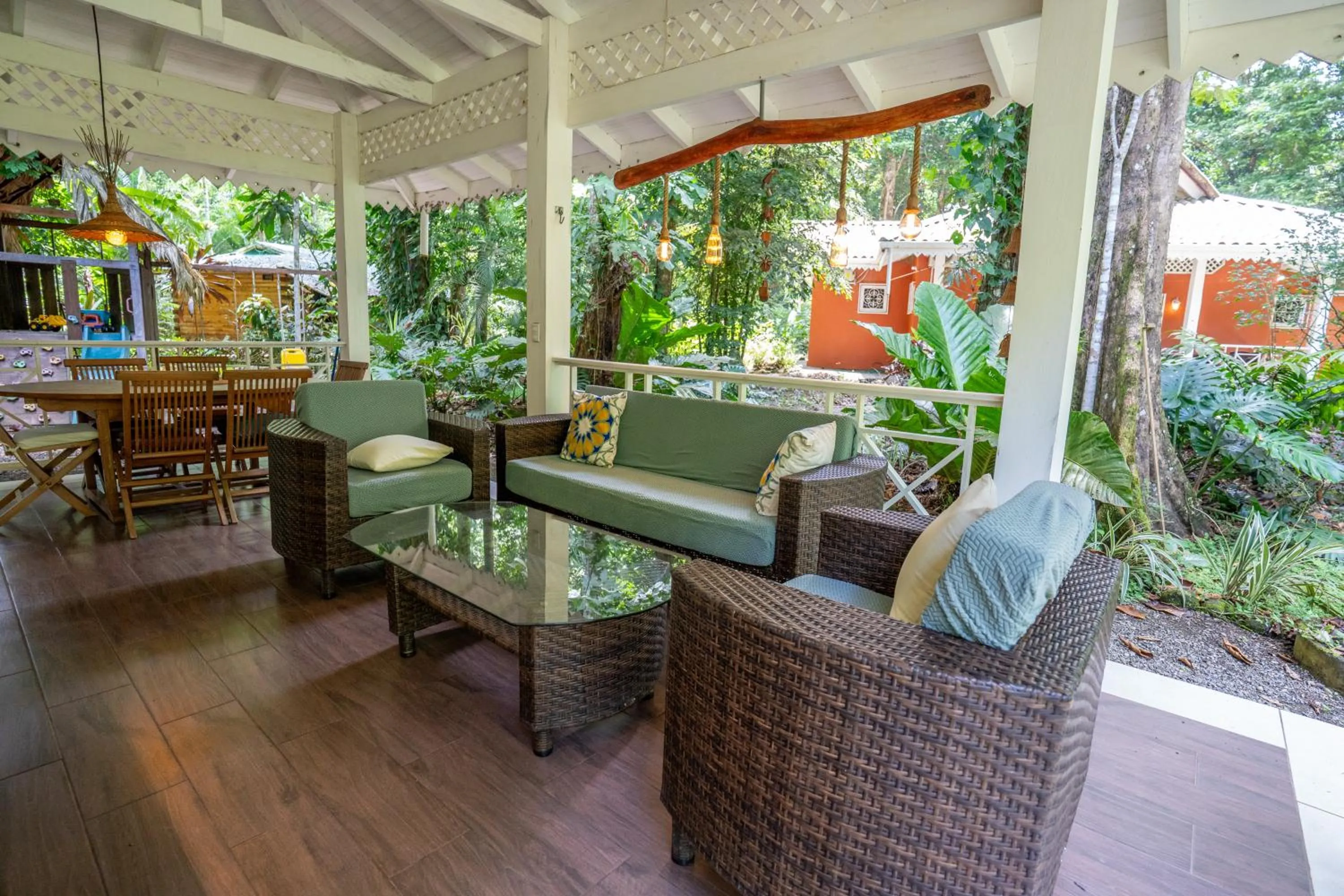 Patio in Casa Naranja