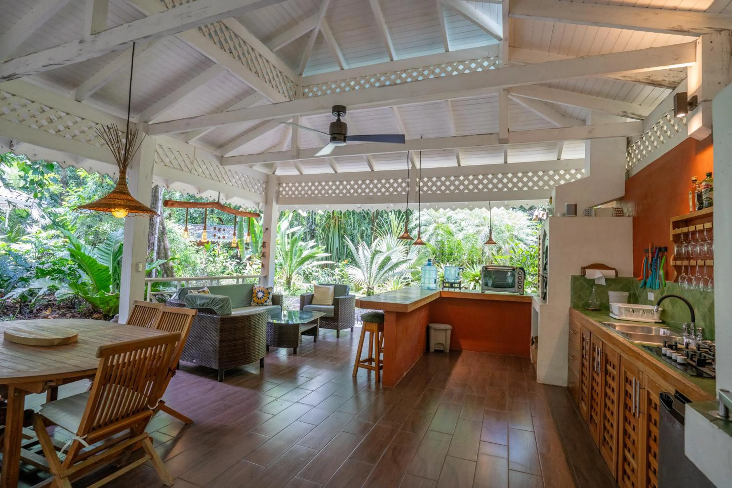Patio in Casa Naranja