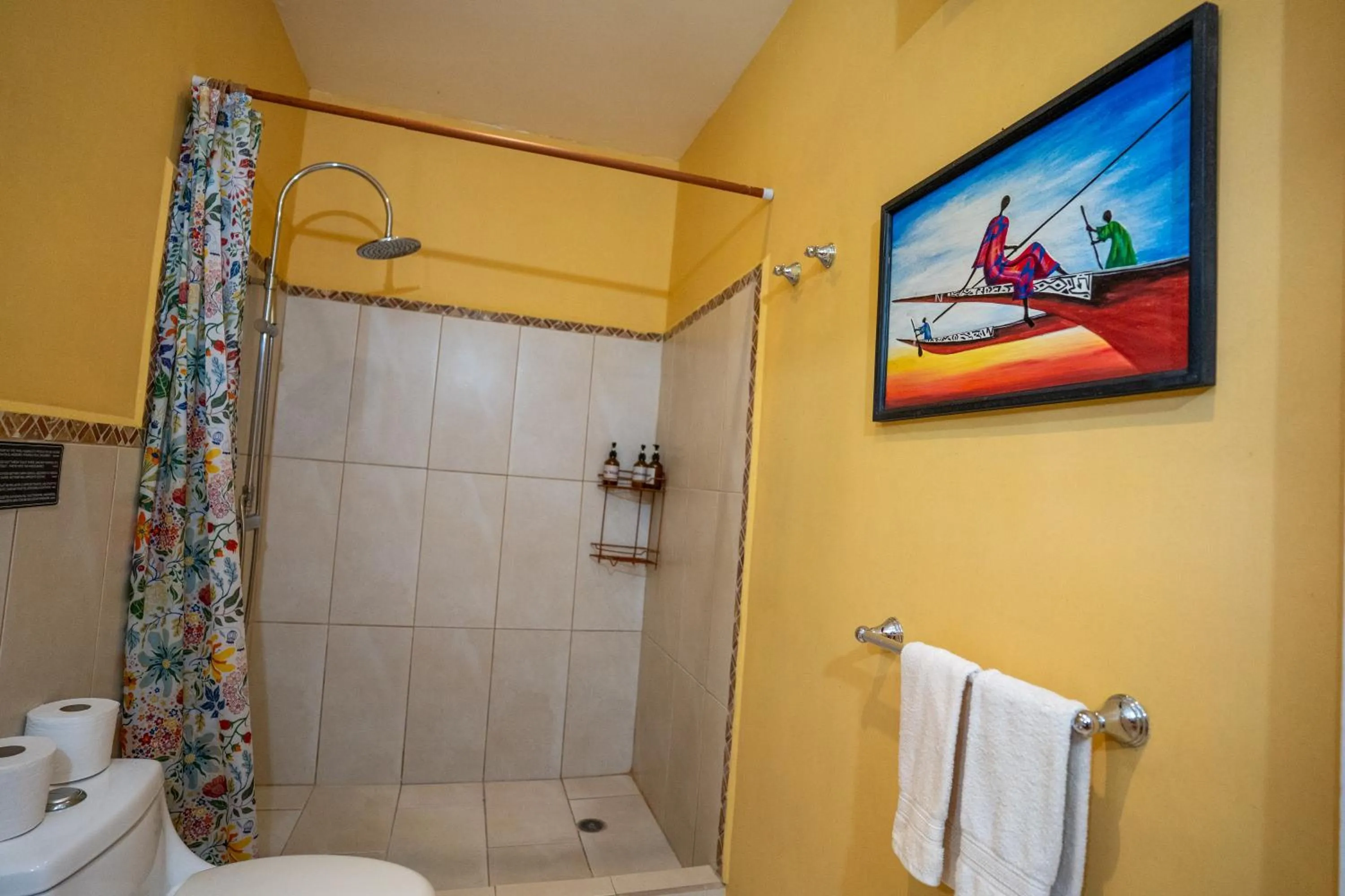 Shower in Casa Naranja