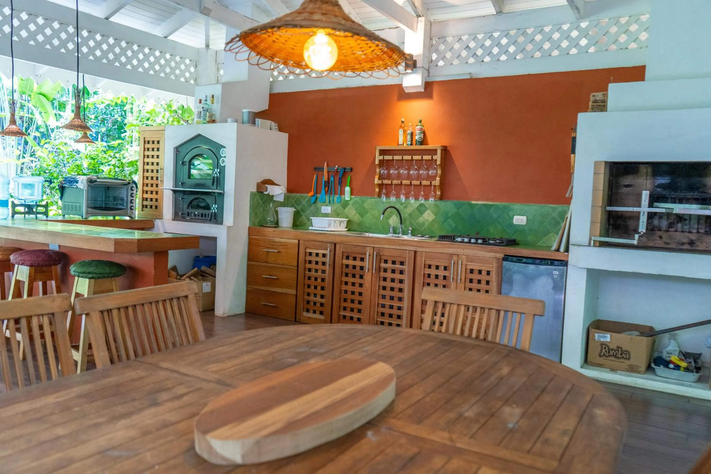 Kitchen or kitchenette in Casa Naranja