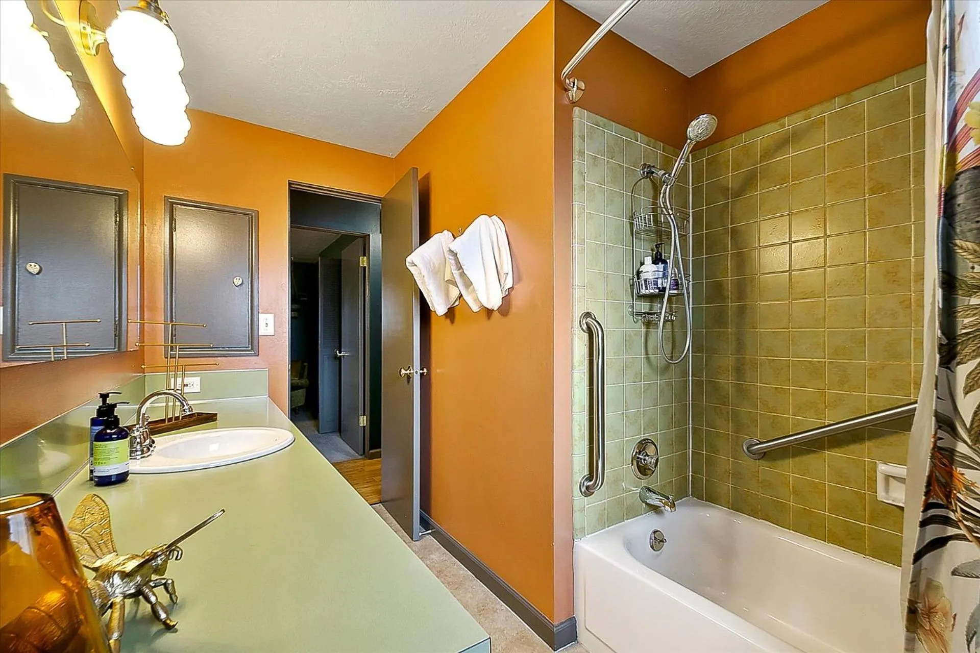 Bathroom in The East End Retreat
