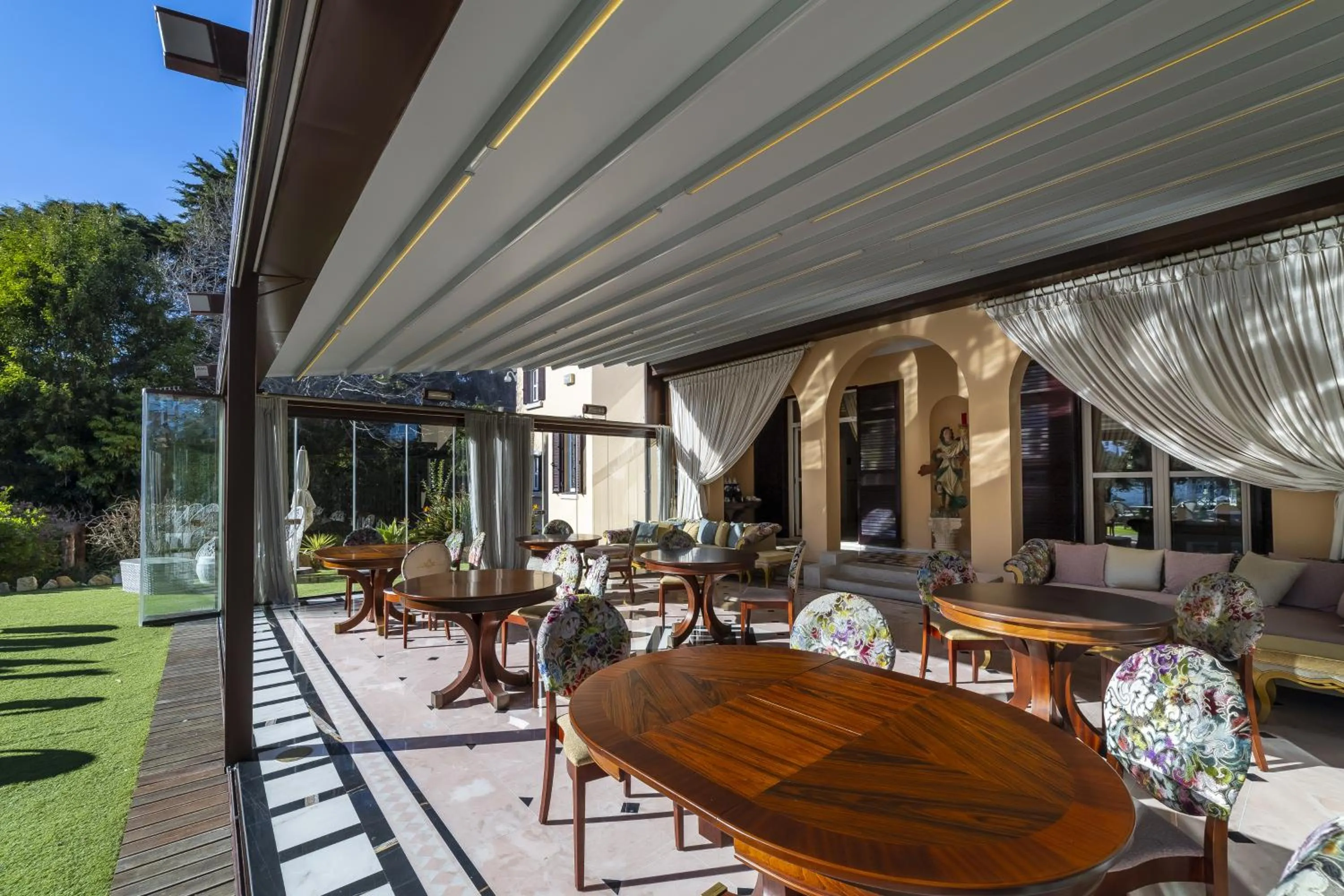 Breakfast in Sintra Marmoris Palace