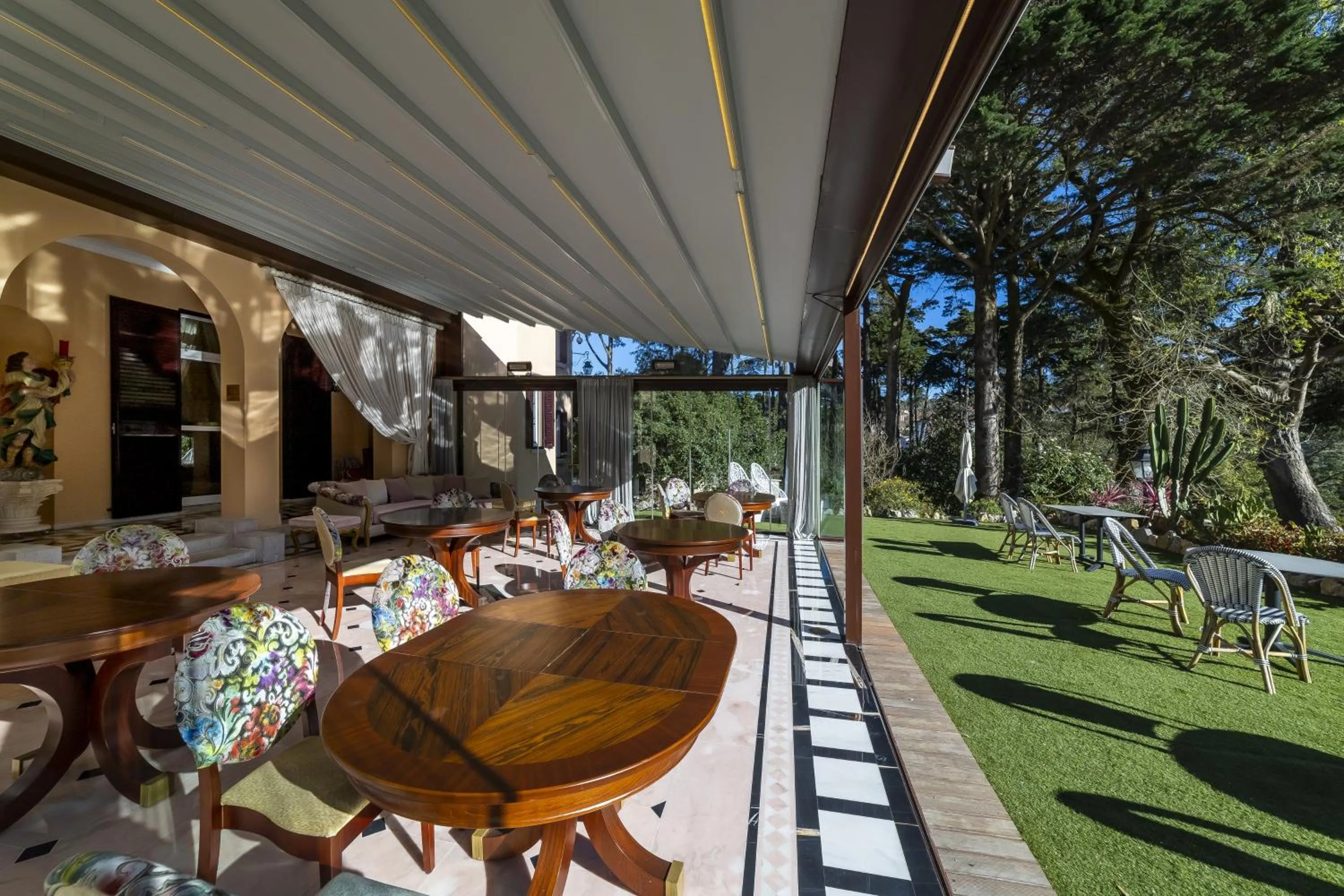 Breakfast in Sintra Marmoris Palace