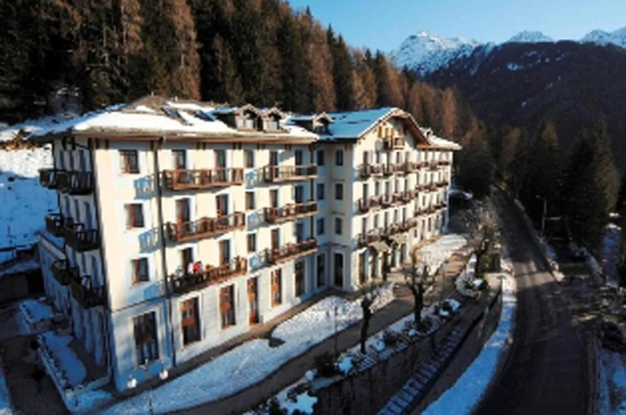 Palace Pontedilegno Resort